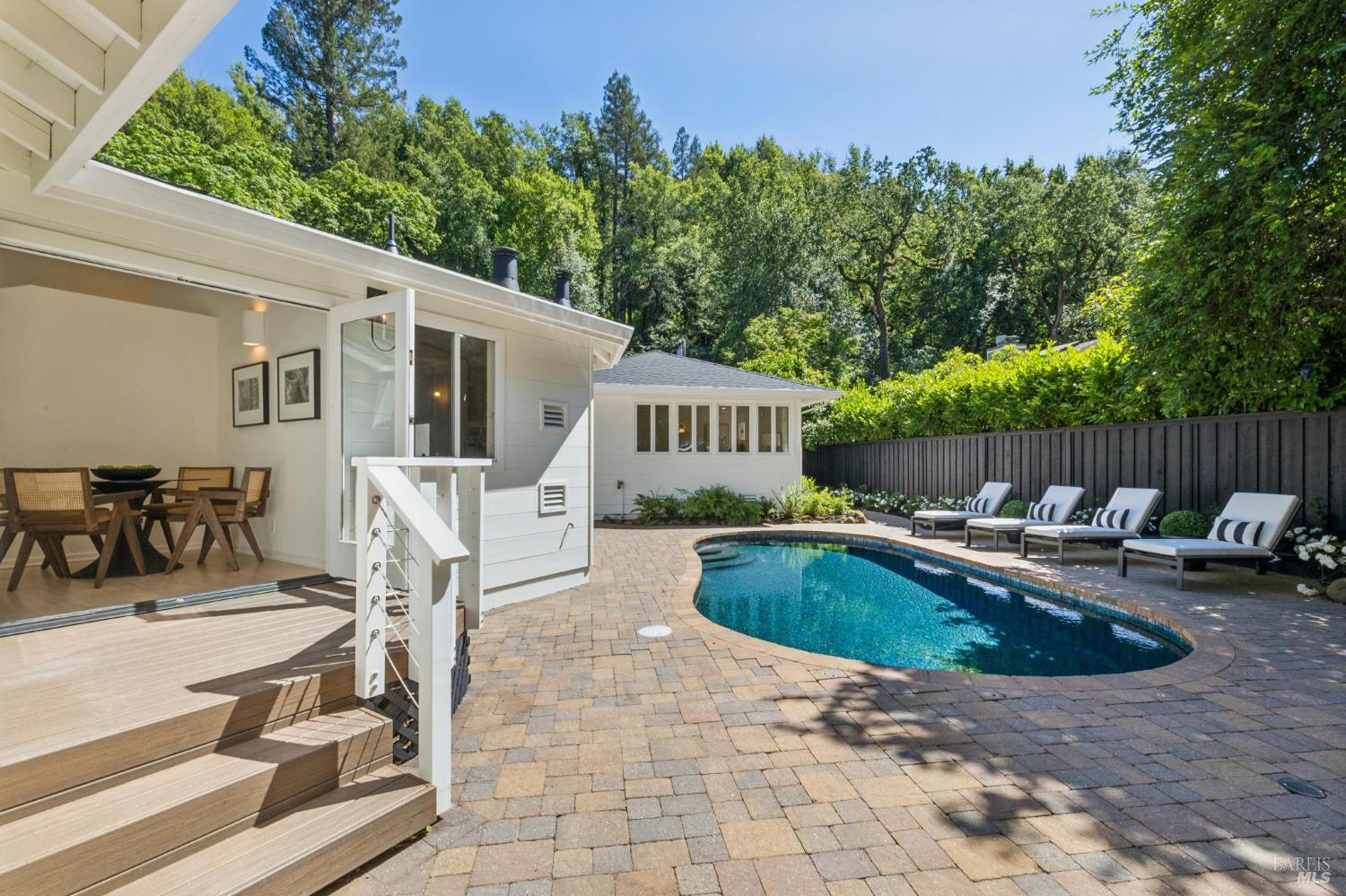 16 Southwood Avenue