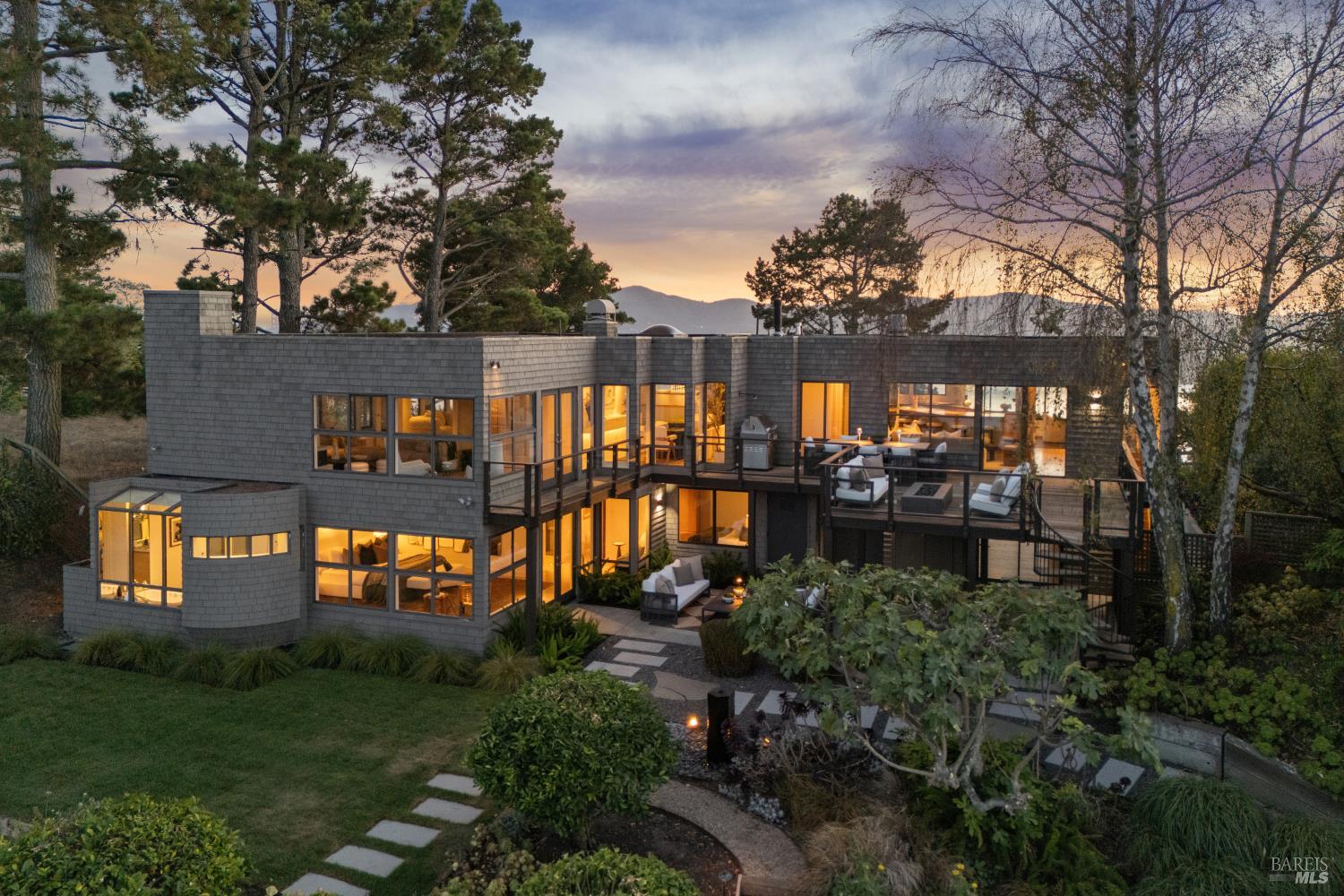 139 Hacienda Drive