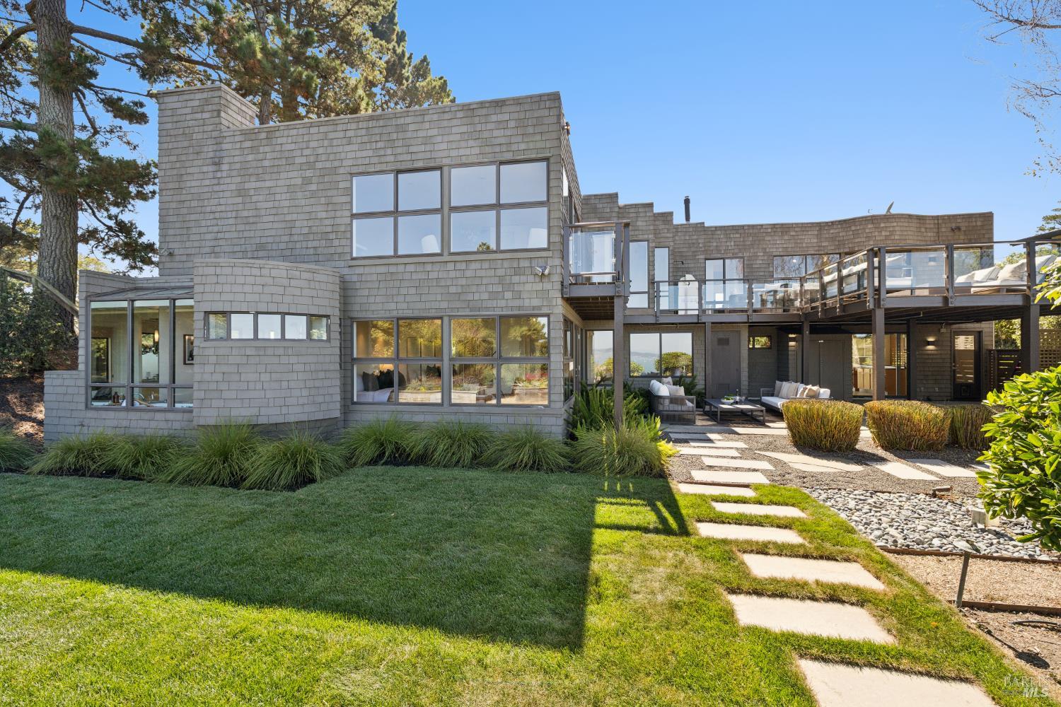 139 Hacienda Drive