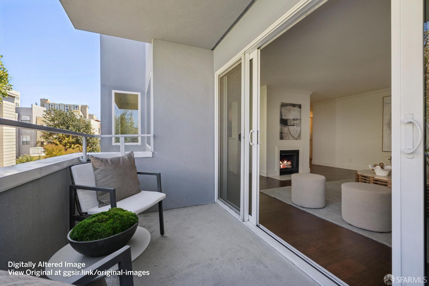 3044 Franklin Street # 202