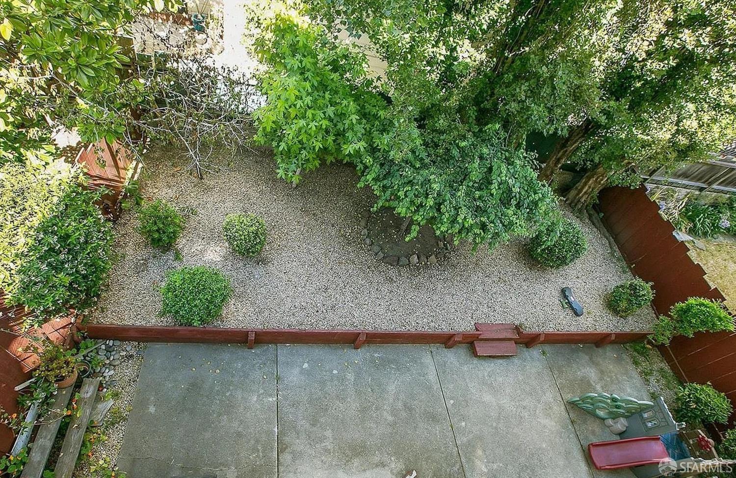 3044 Franklin Street # 202