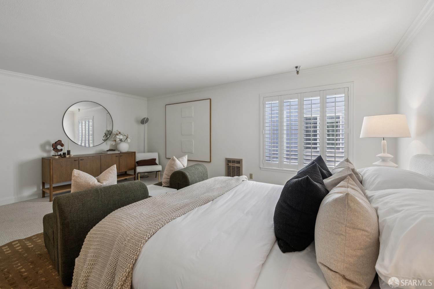 3044 Franklin Street # 202