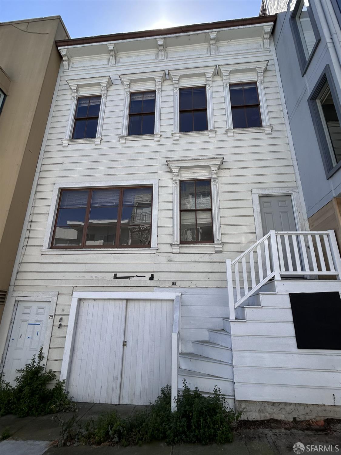 25 Alta Street