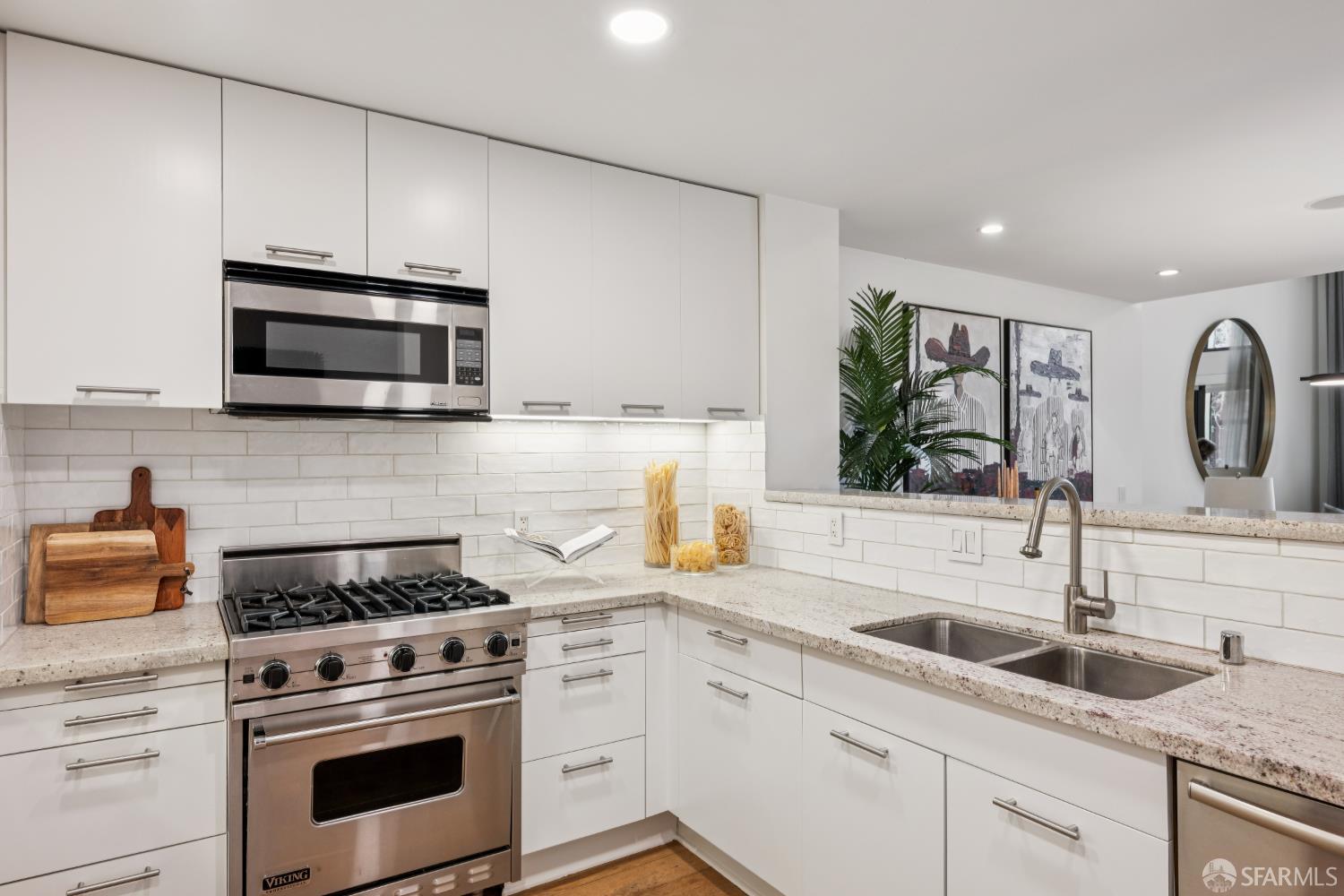 181 Ofarrell Street # 305