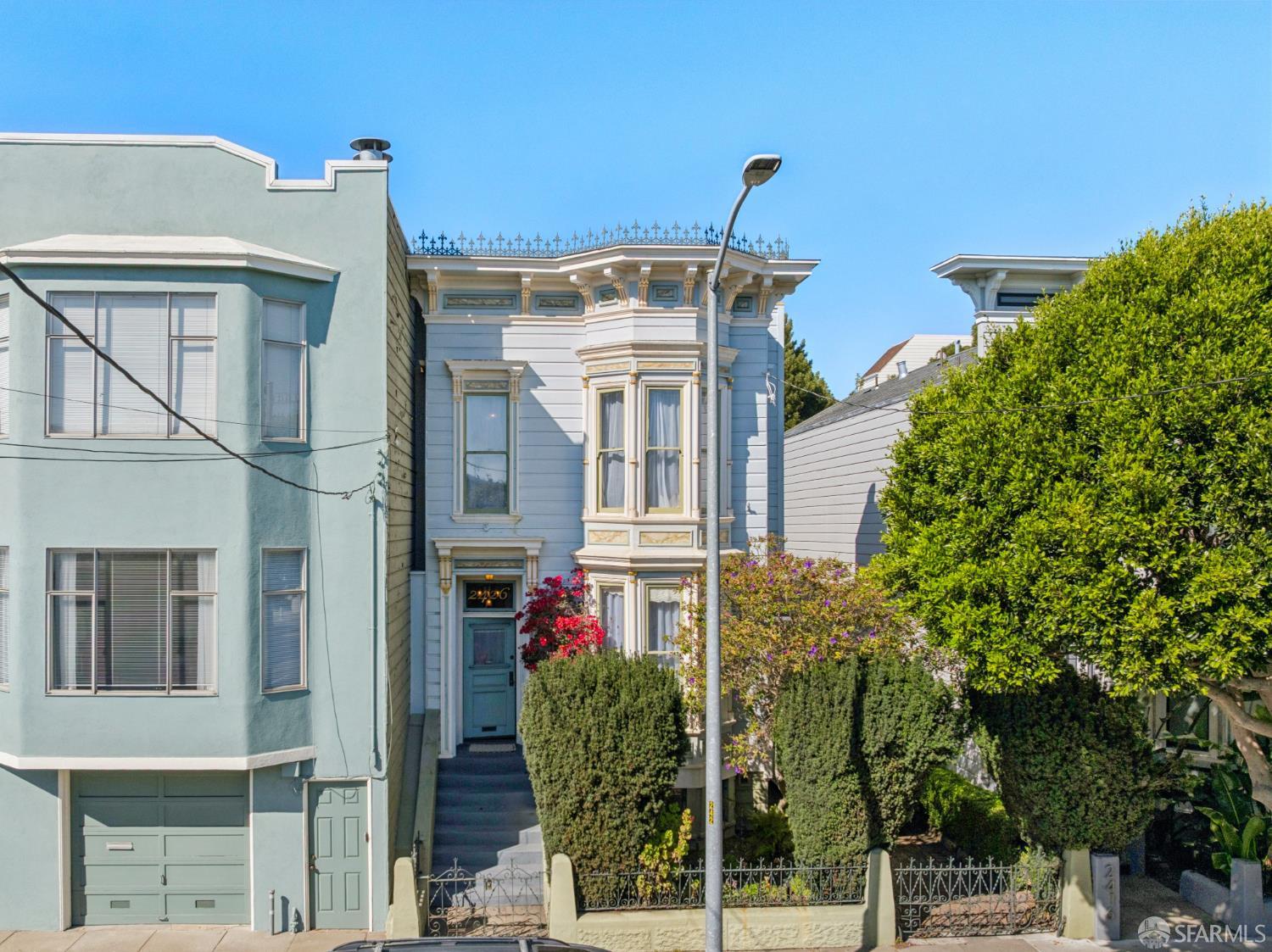 2426 Bush Street