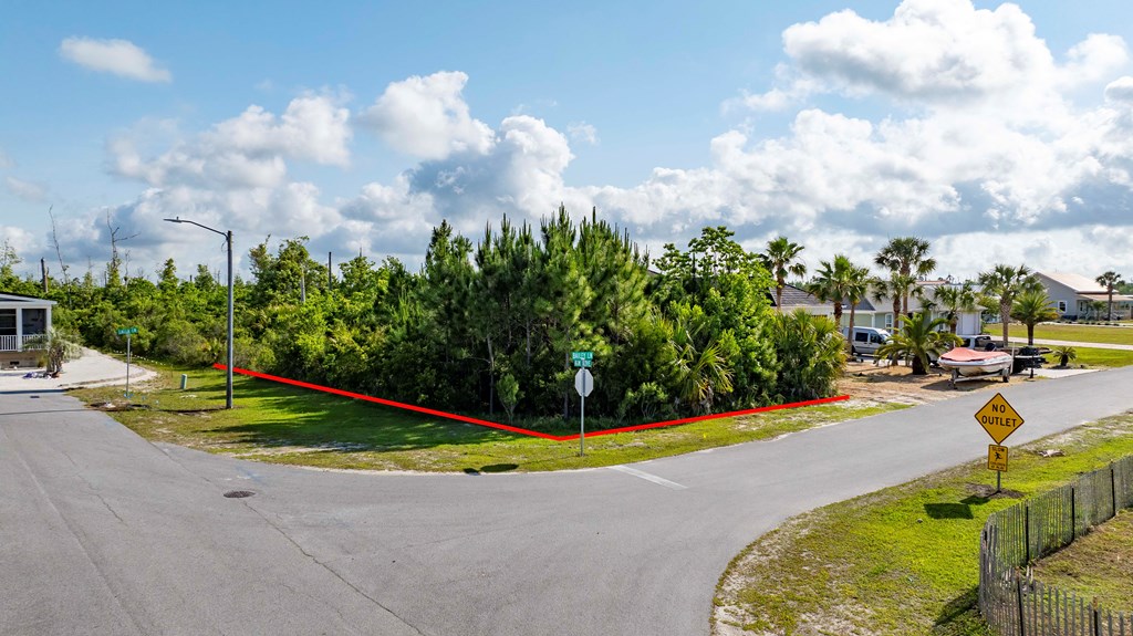 300 Bailey Ln, 32456