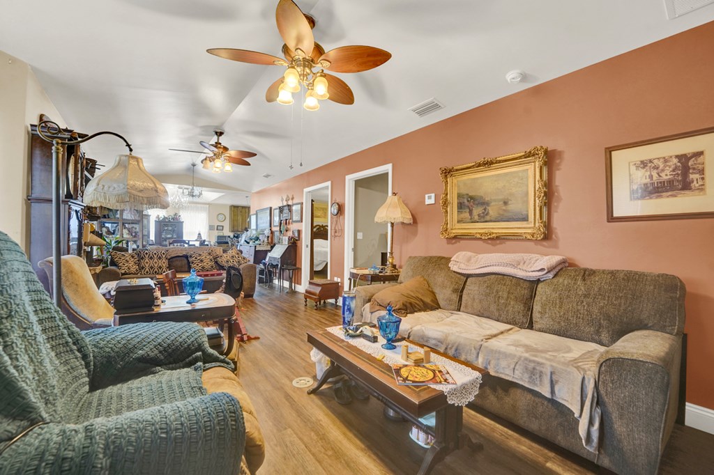 411 Ling St, Port St. Joe 32456