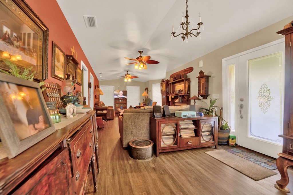 411 Ling St, Port St. Joe 32456