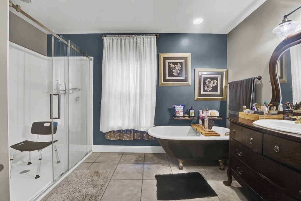 411 Ling St, Port St. Joe 32456