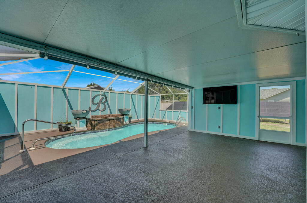 1916 Forest Park Ave, Port St. Joe 32456