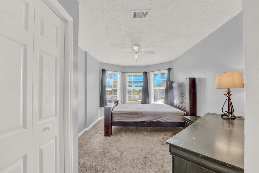 1916 Forest Park Ave, Port St. Joe 32456