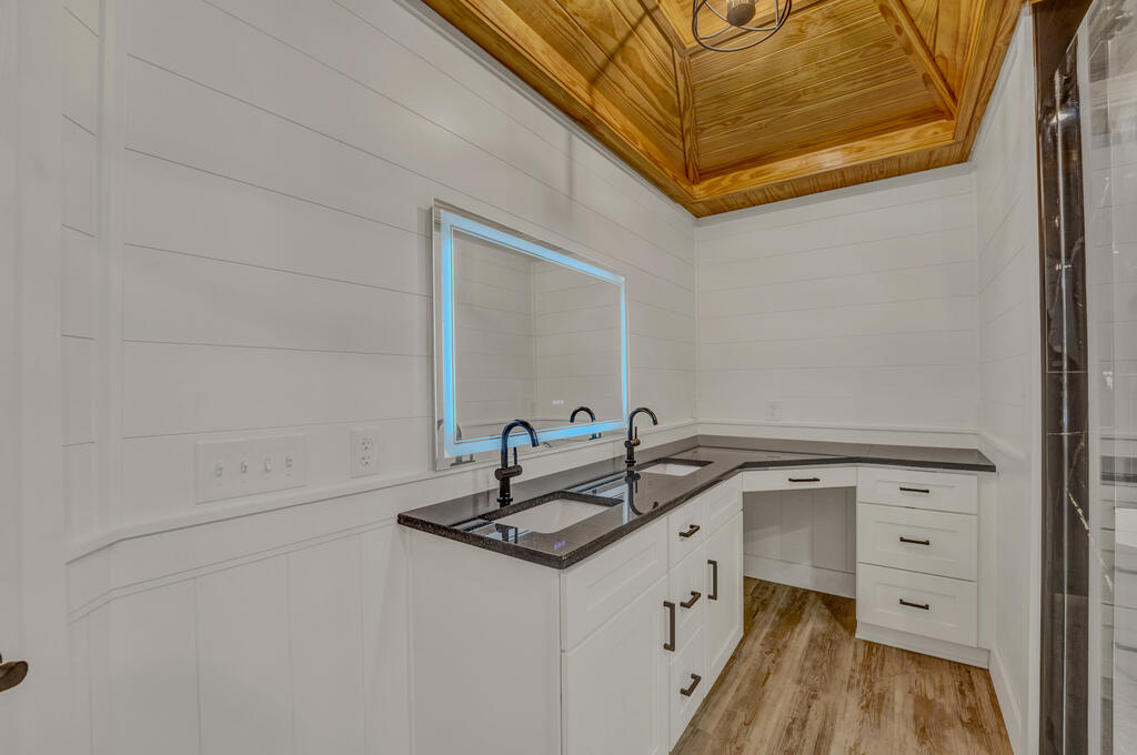 1916 Forest Park Ave, Port St. Joe 32456