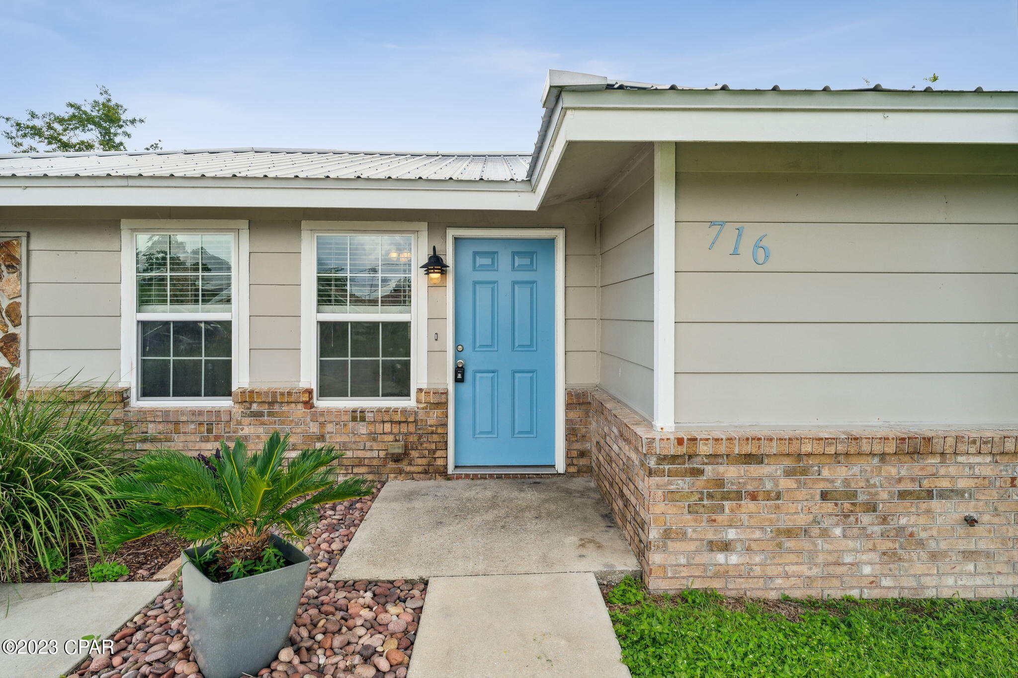 716 E Pine Forrest Drive