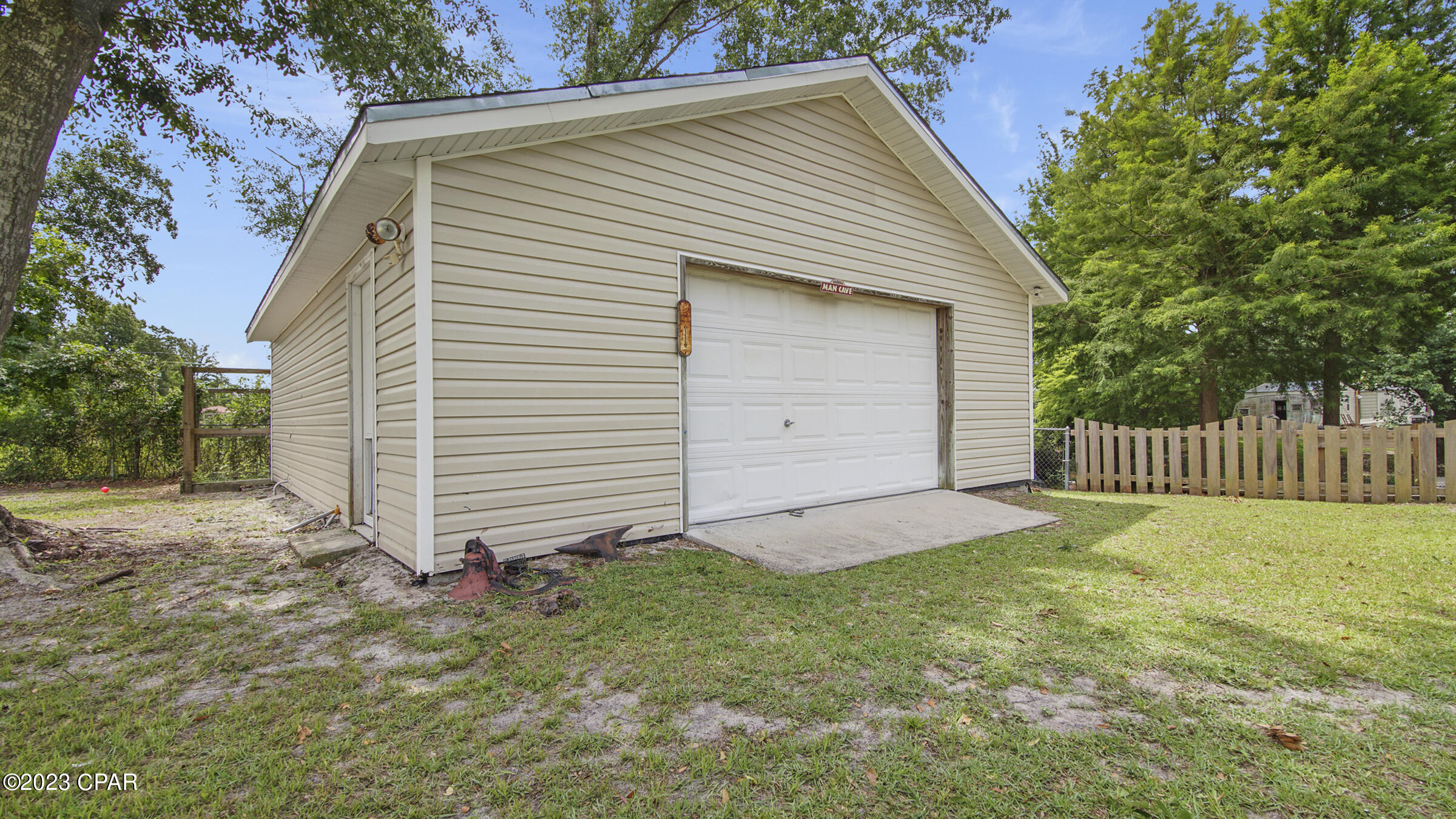 5927 Piza Circle