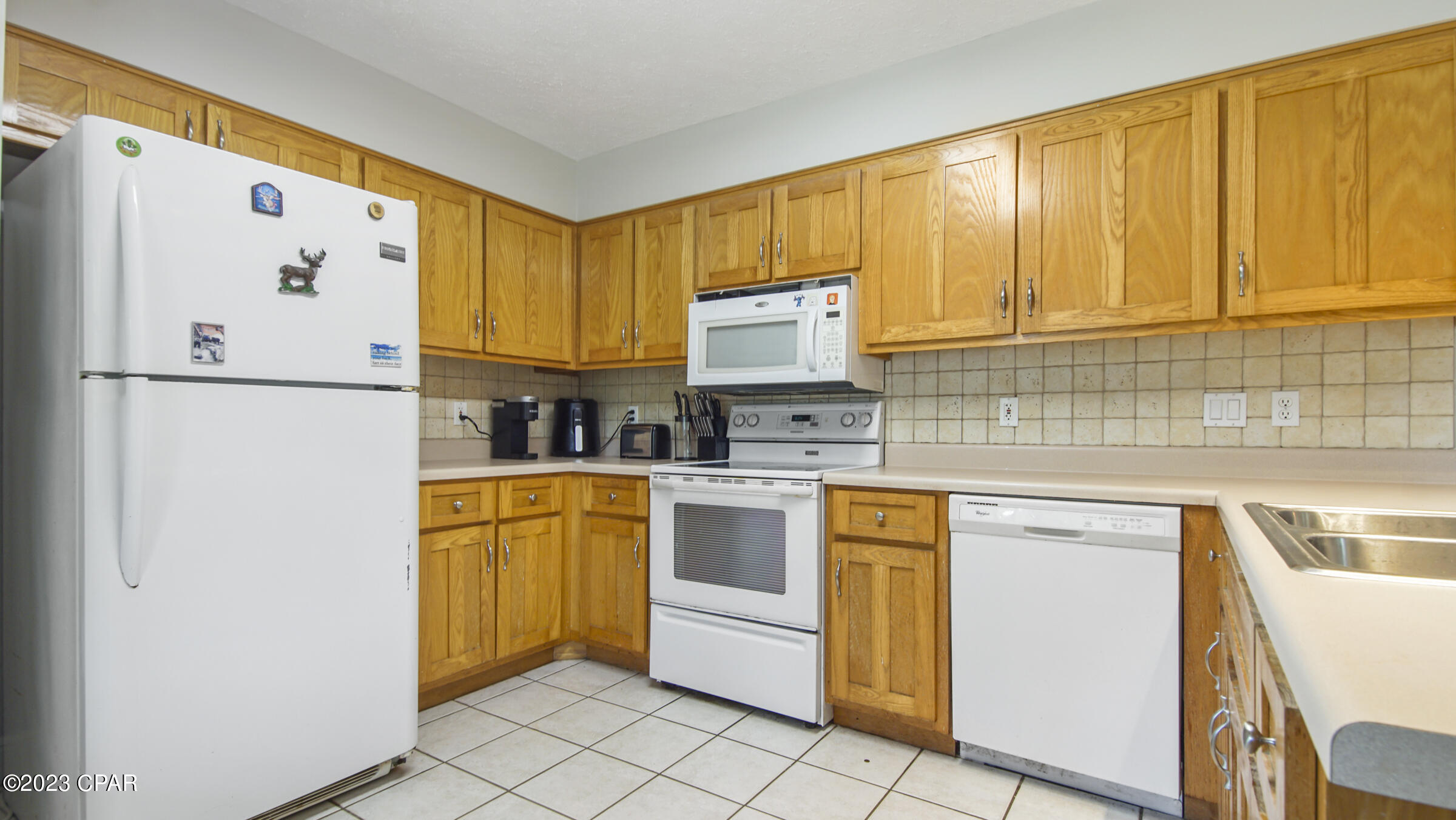 5927 Piza Circle