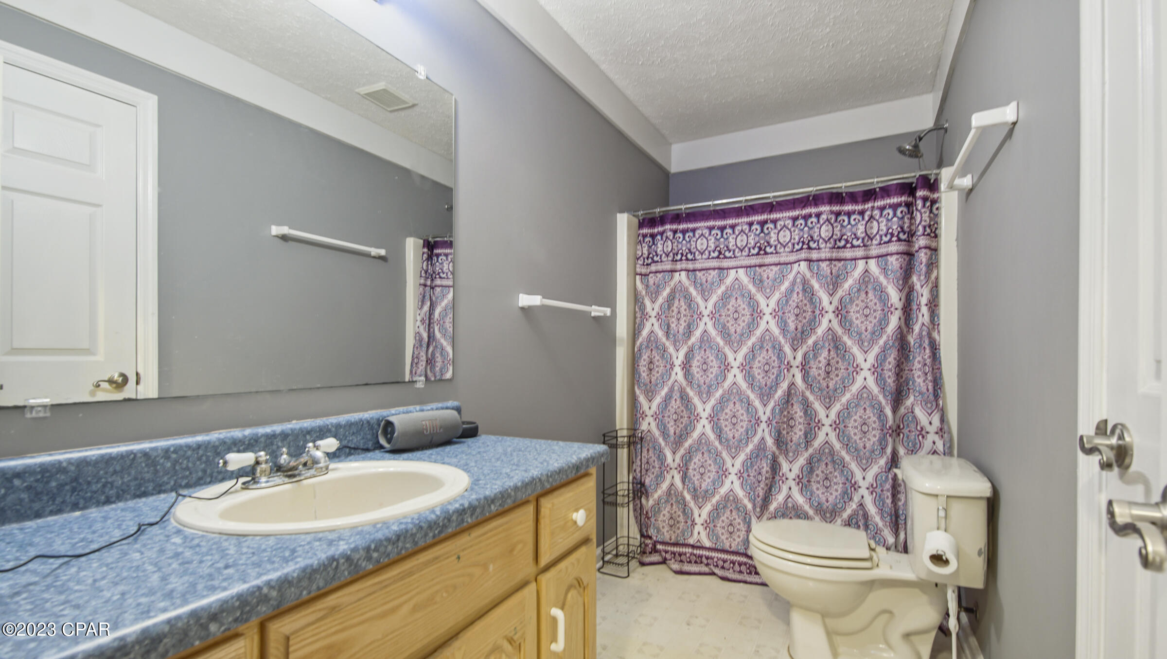 5927 Piza Circle