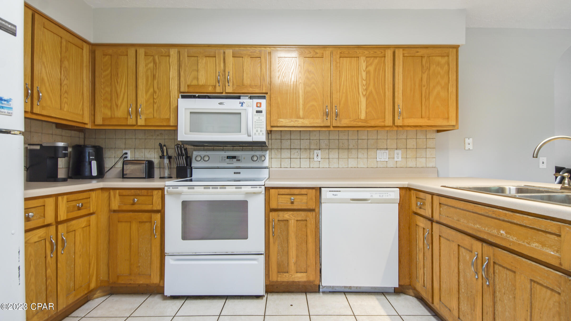 5927 Piza Circle