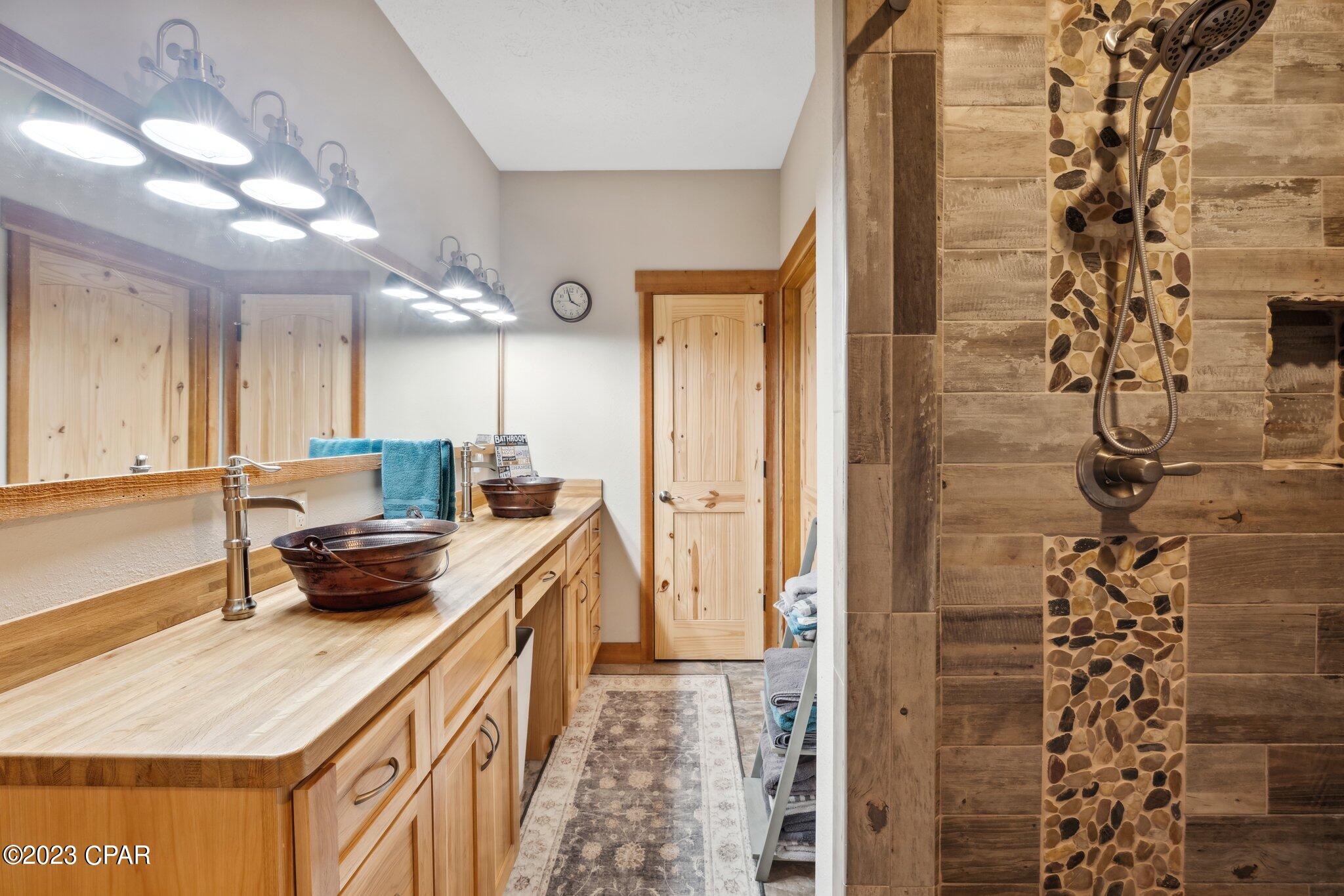 7814 Campflowers Road