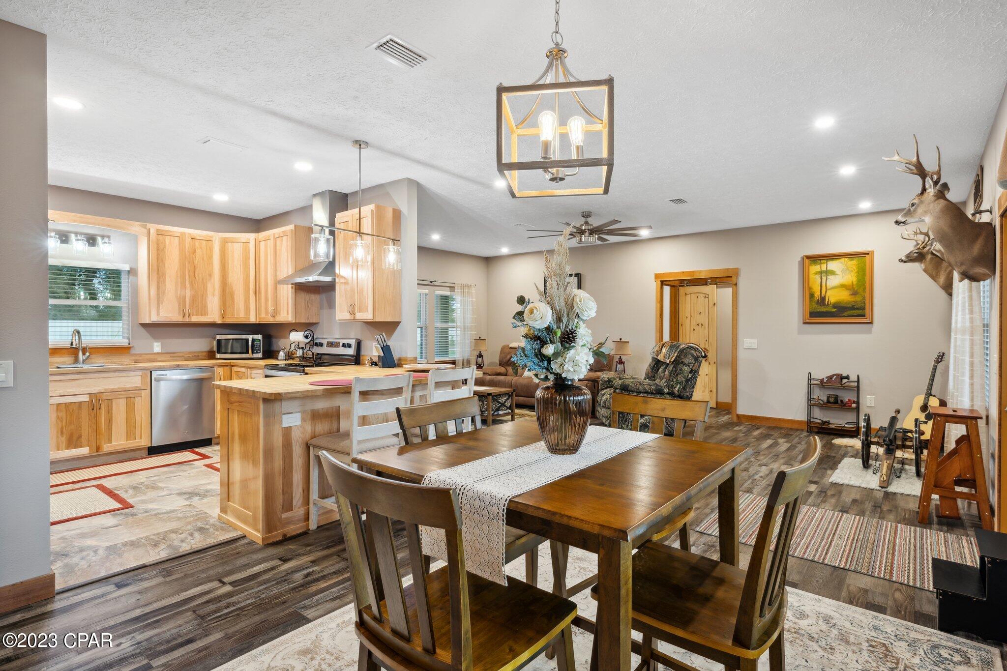 7814 Campflowers Road