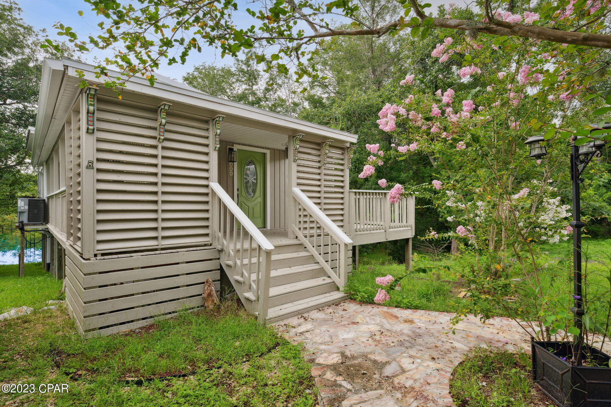 499 Waterview Avenue