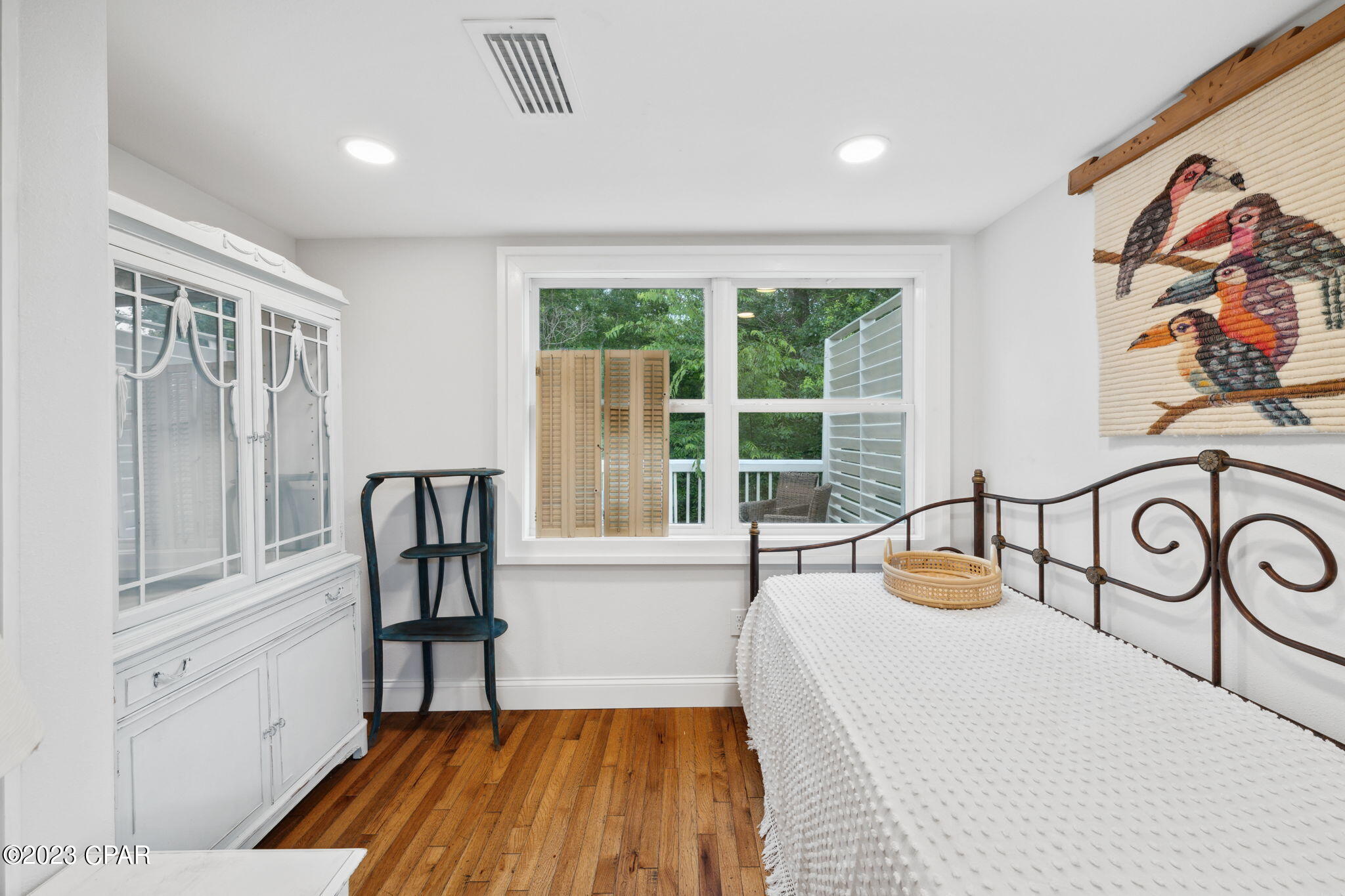 499 Waterview Avenue