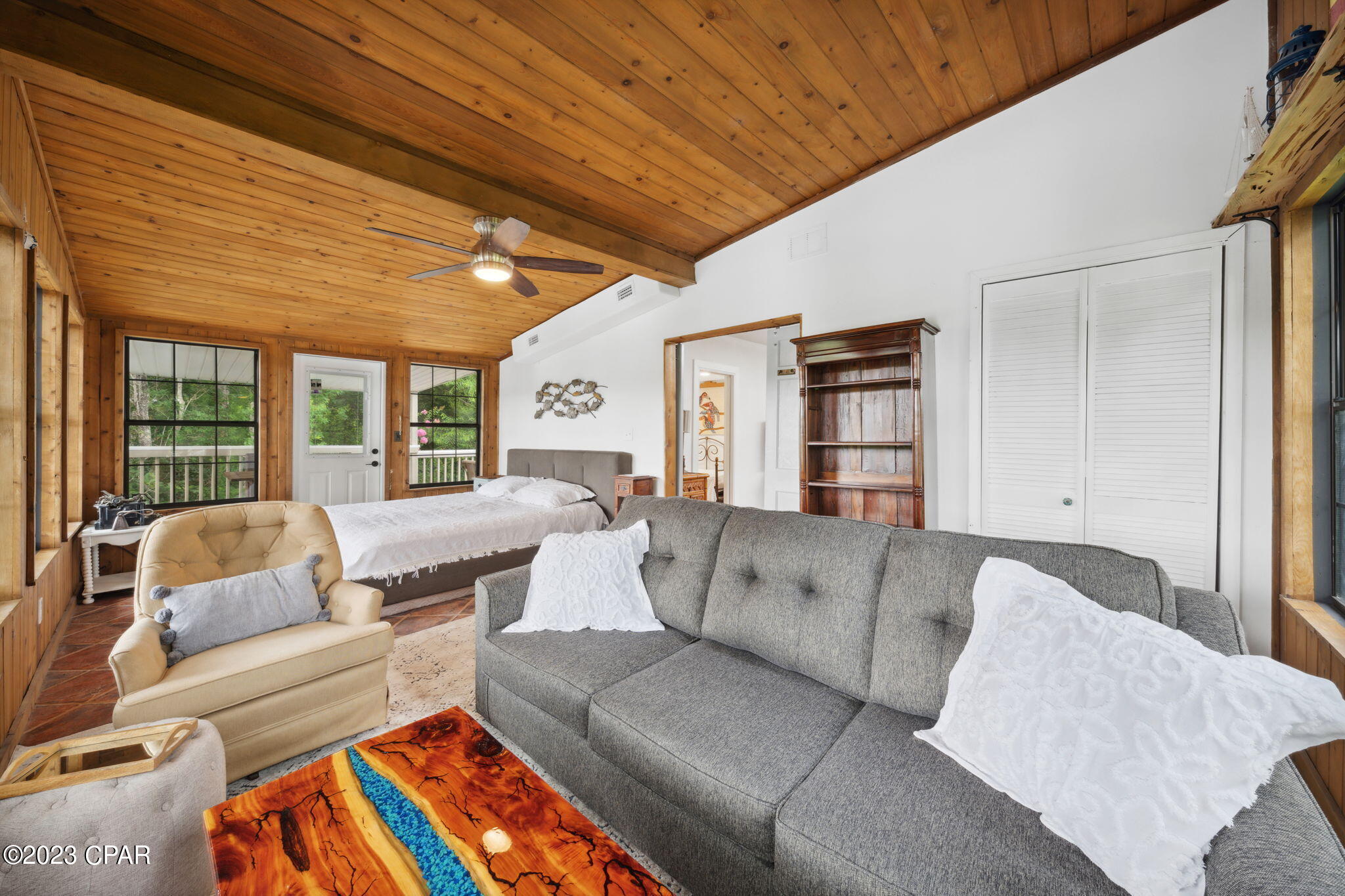 499 Waterview Avenue