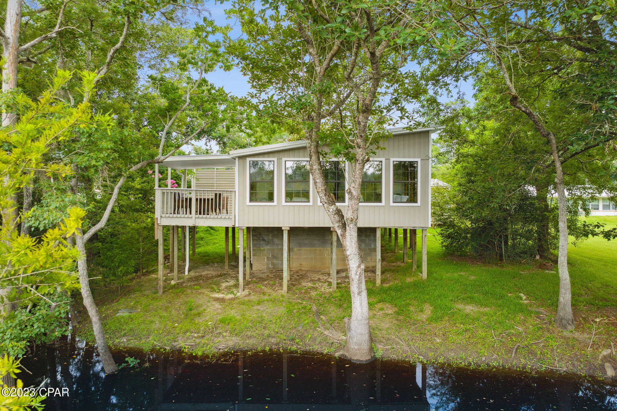 499 Waterview Avenue