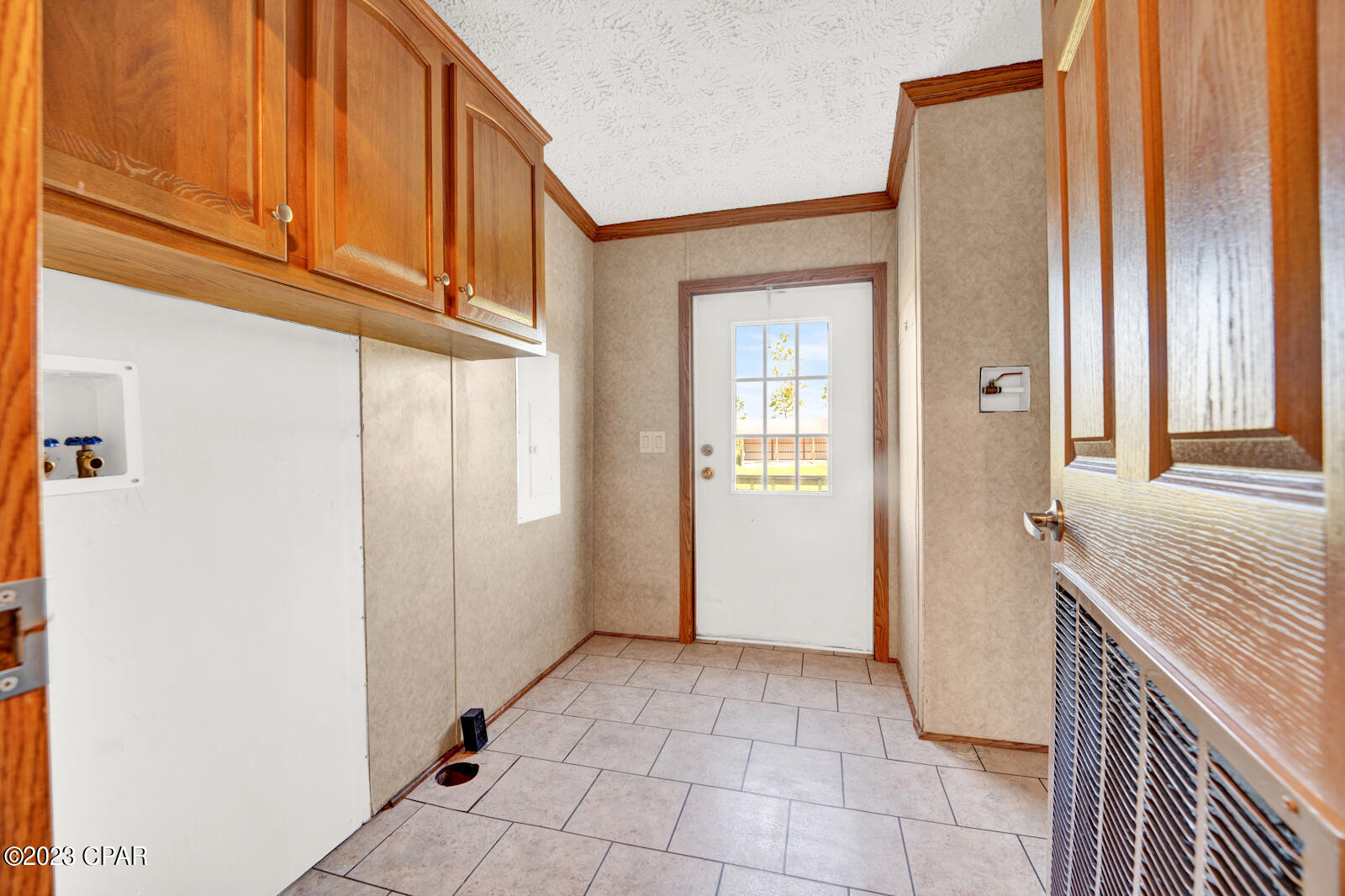 16239 Country Oaks Lane