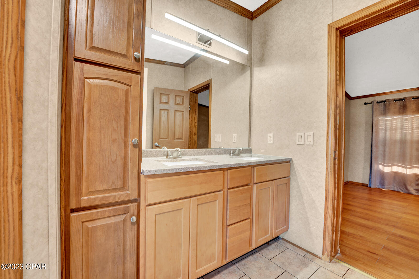 16239 Country Oaks Lane