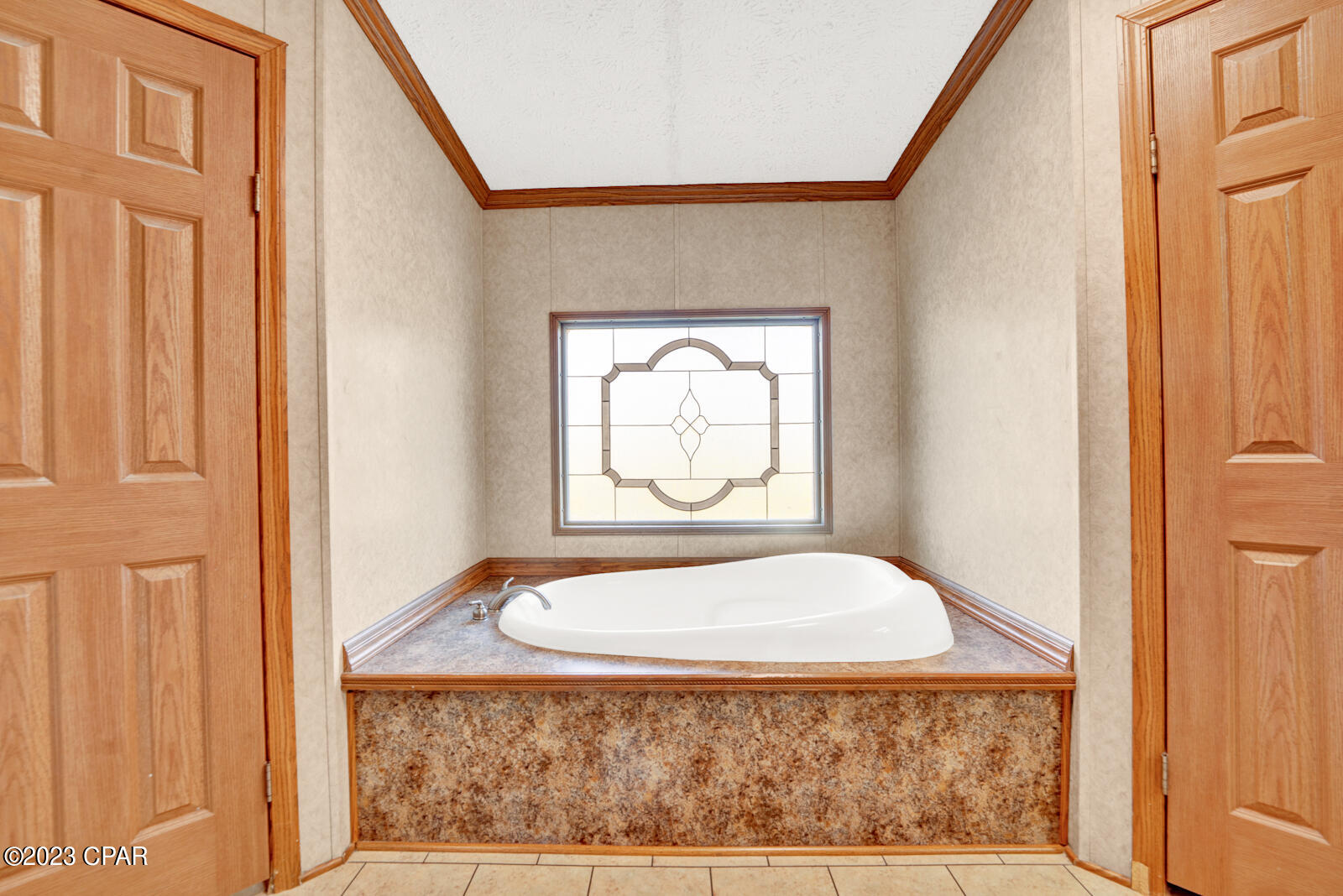 16239 Country Oaks Lane