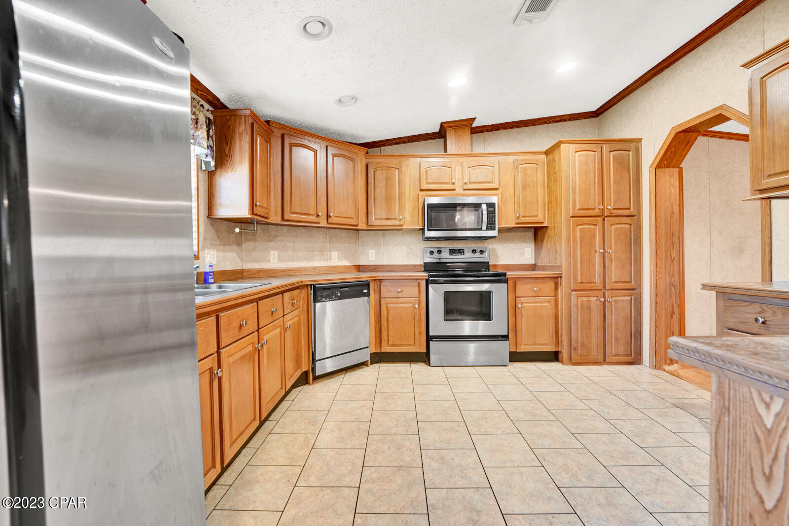 16239 Country Oaks Lane