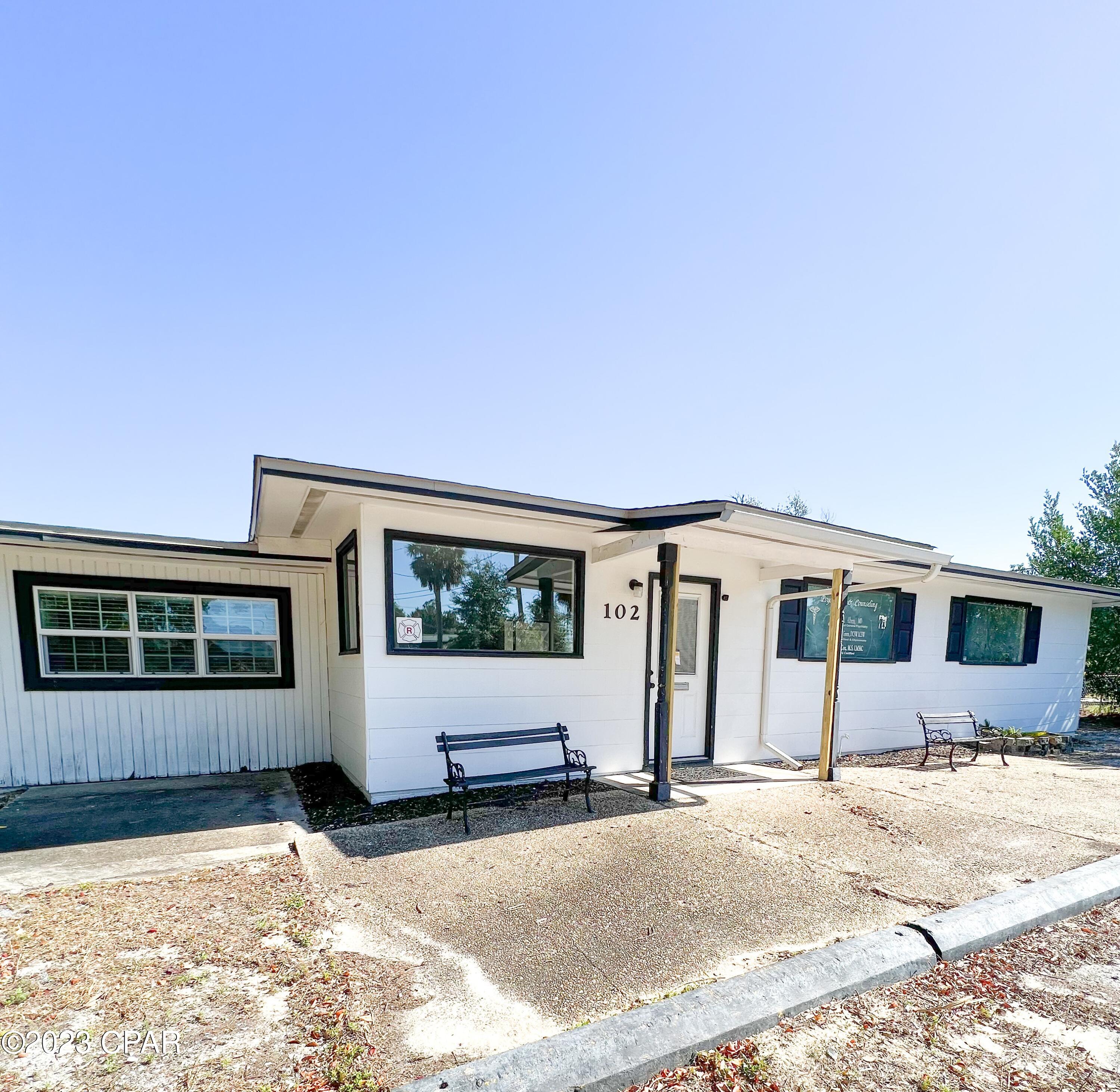 102 Springhill Circle