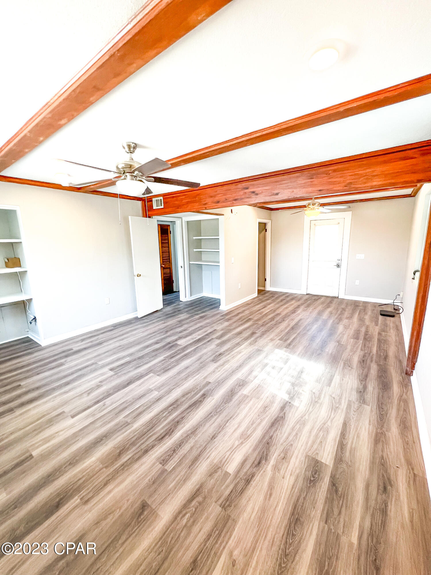 102 Springhill Circle