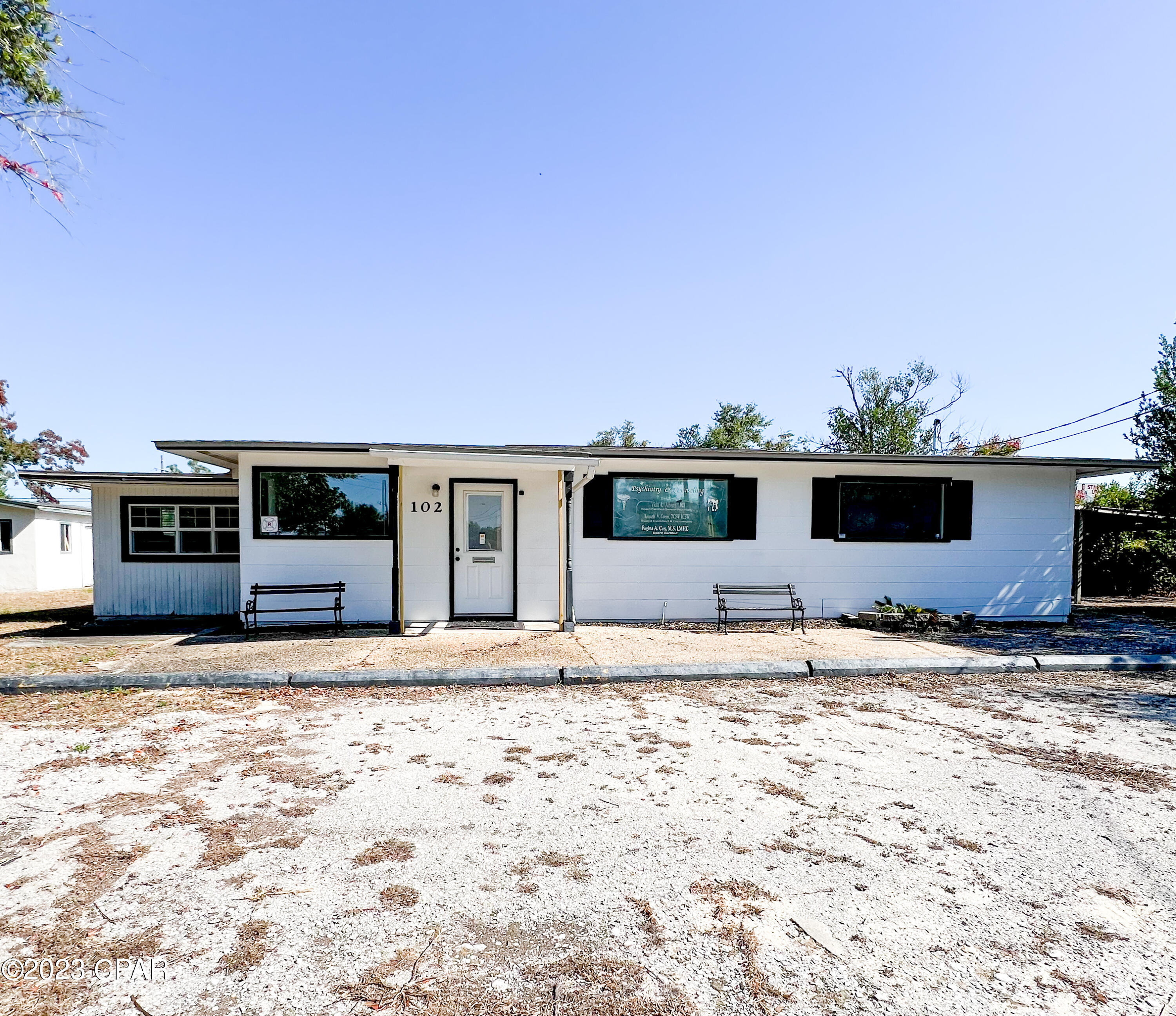 102 Springhill Circle