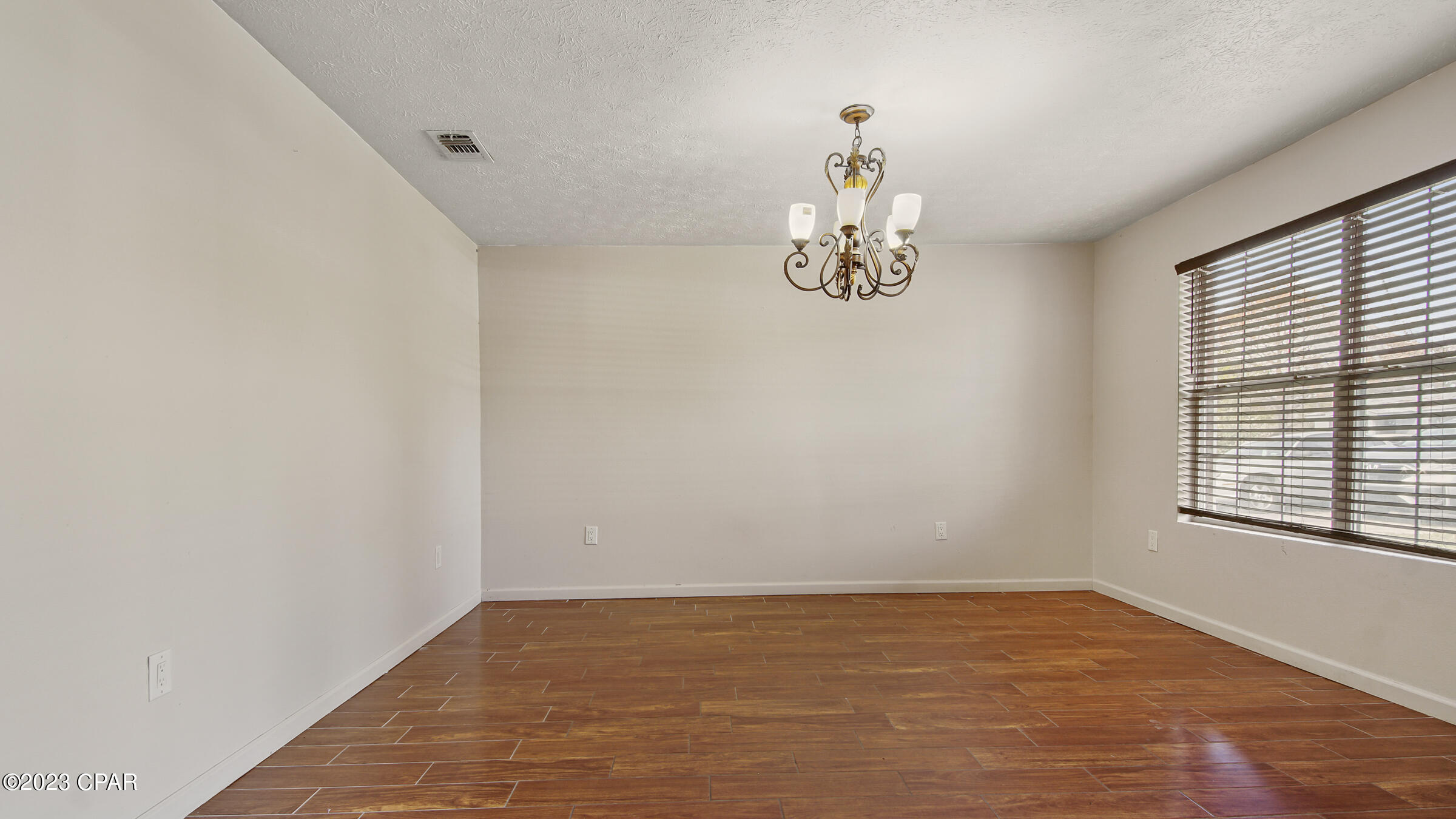2012 E 8th Street