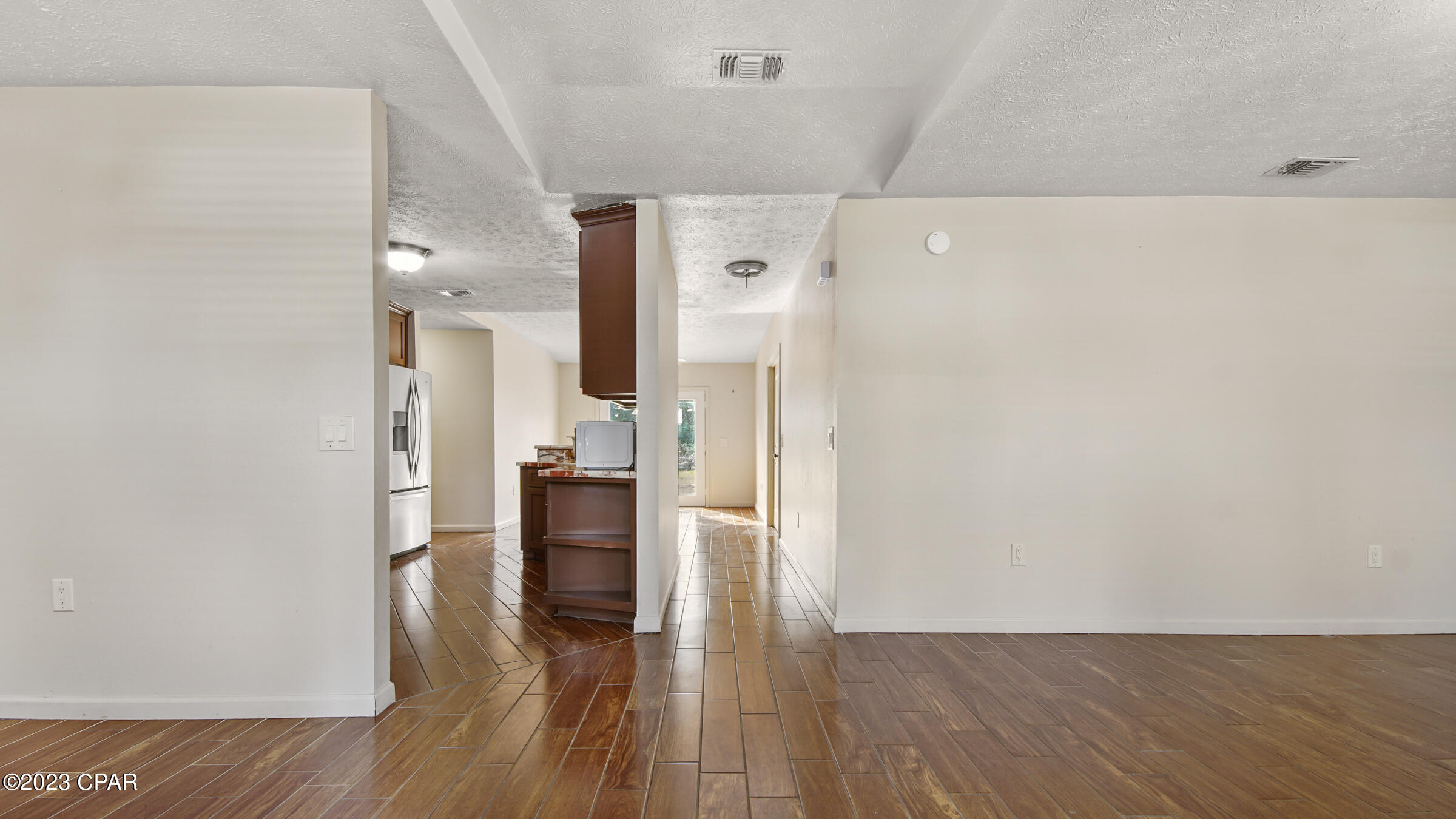2012 E 8th Street