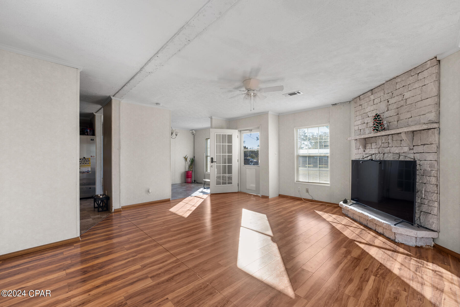 2624 FRONT Street