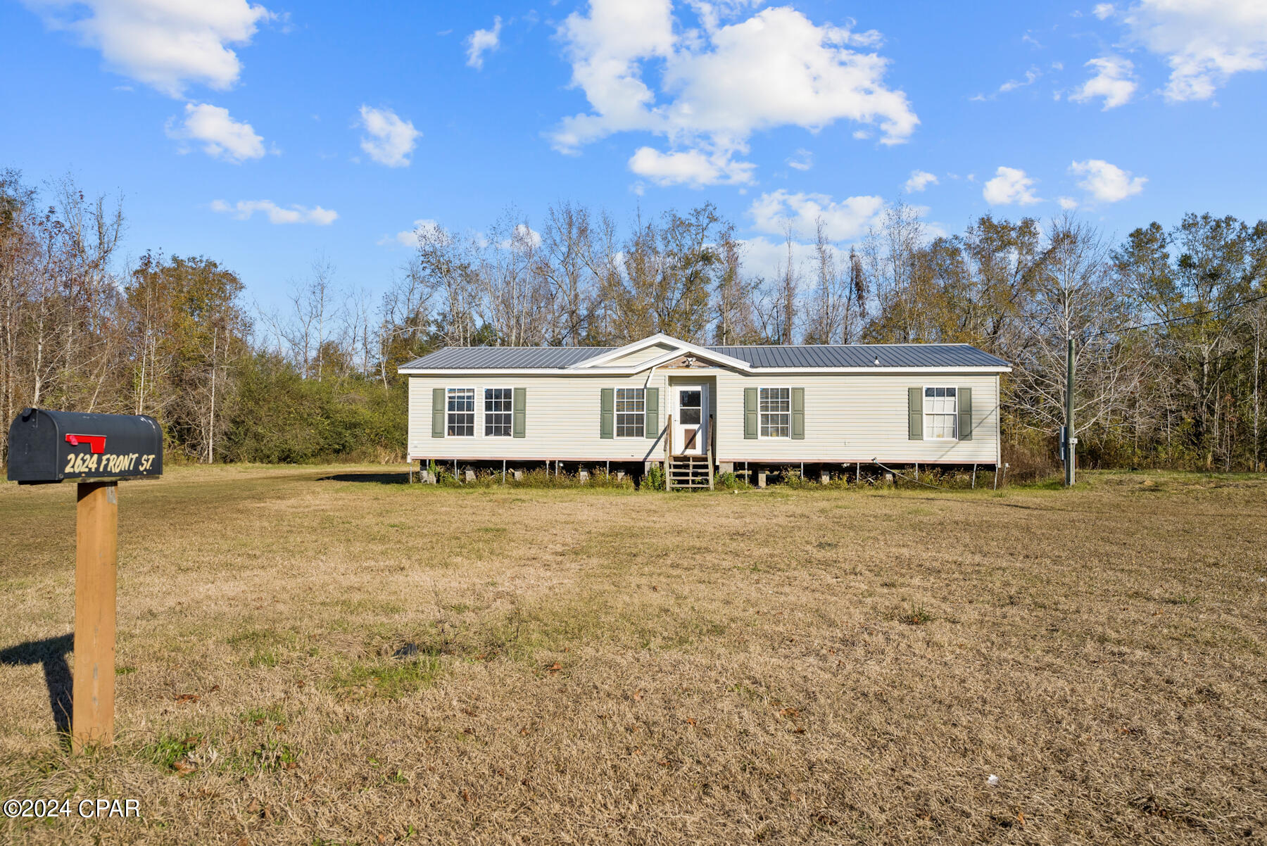 2624 FRONT Street