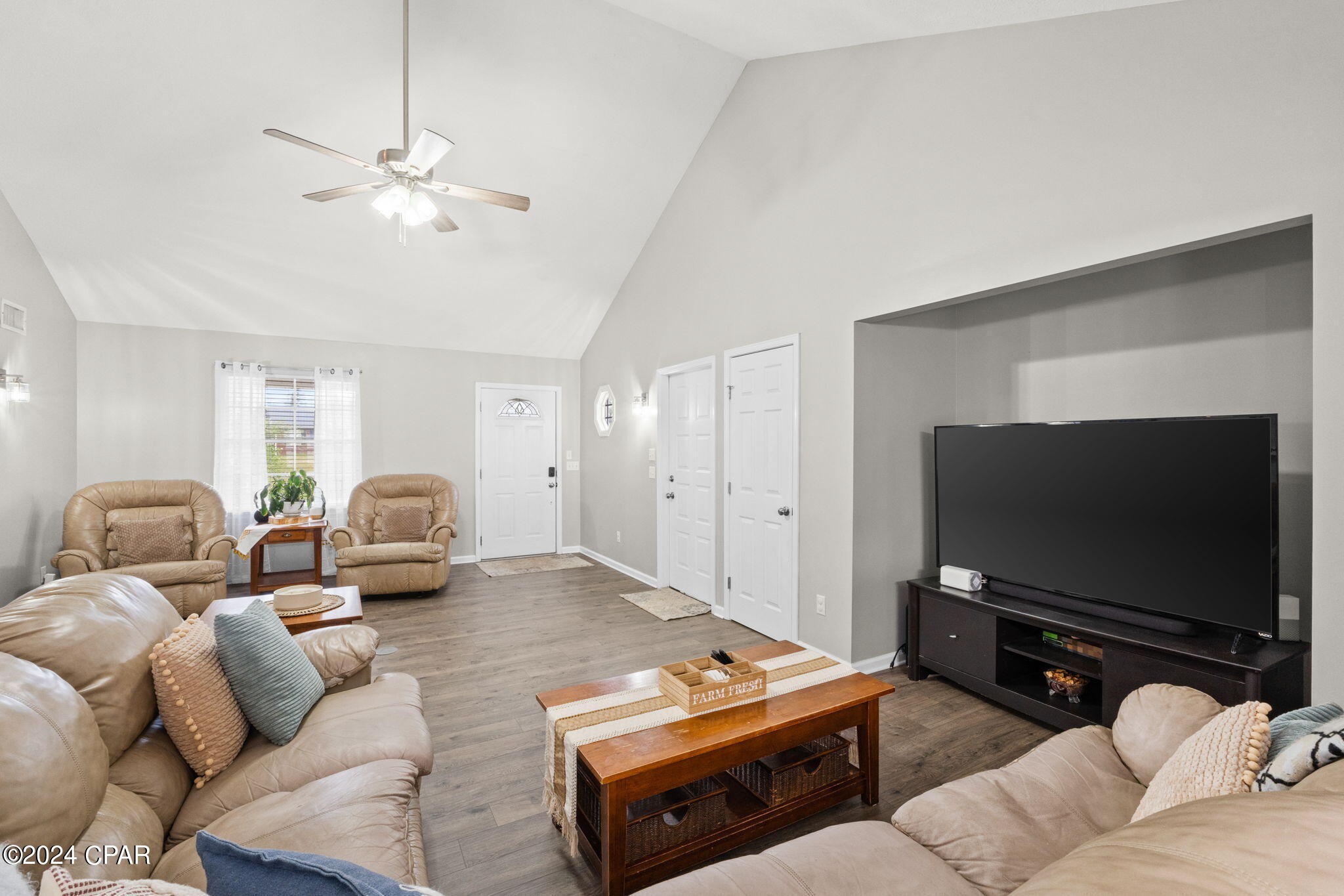 574 Shoreline Drive