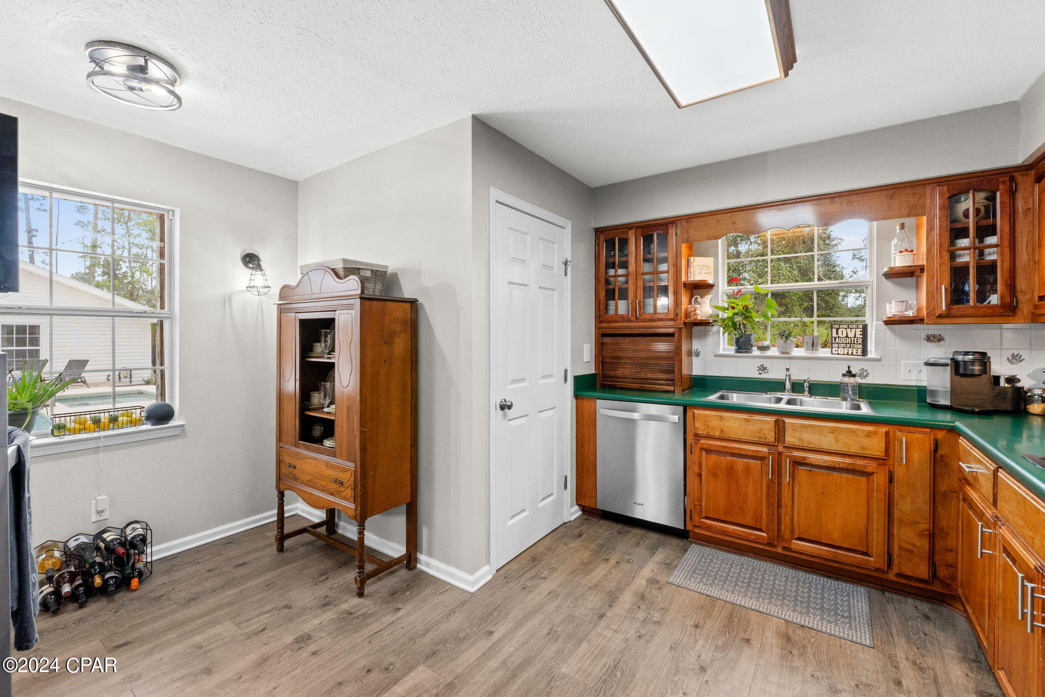 574 Shoreline Drive