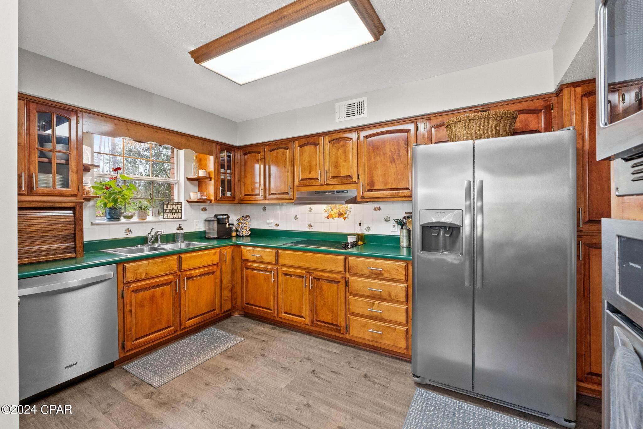 574 Shoreline Drive