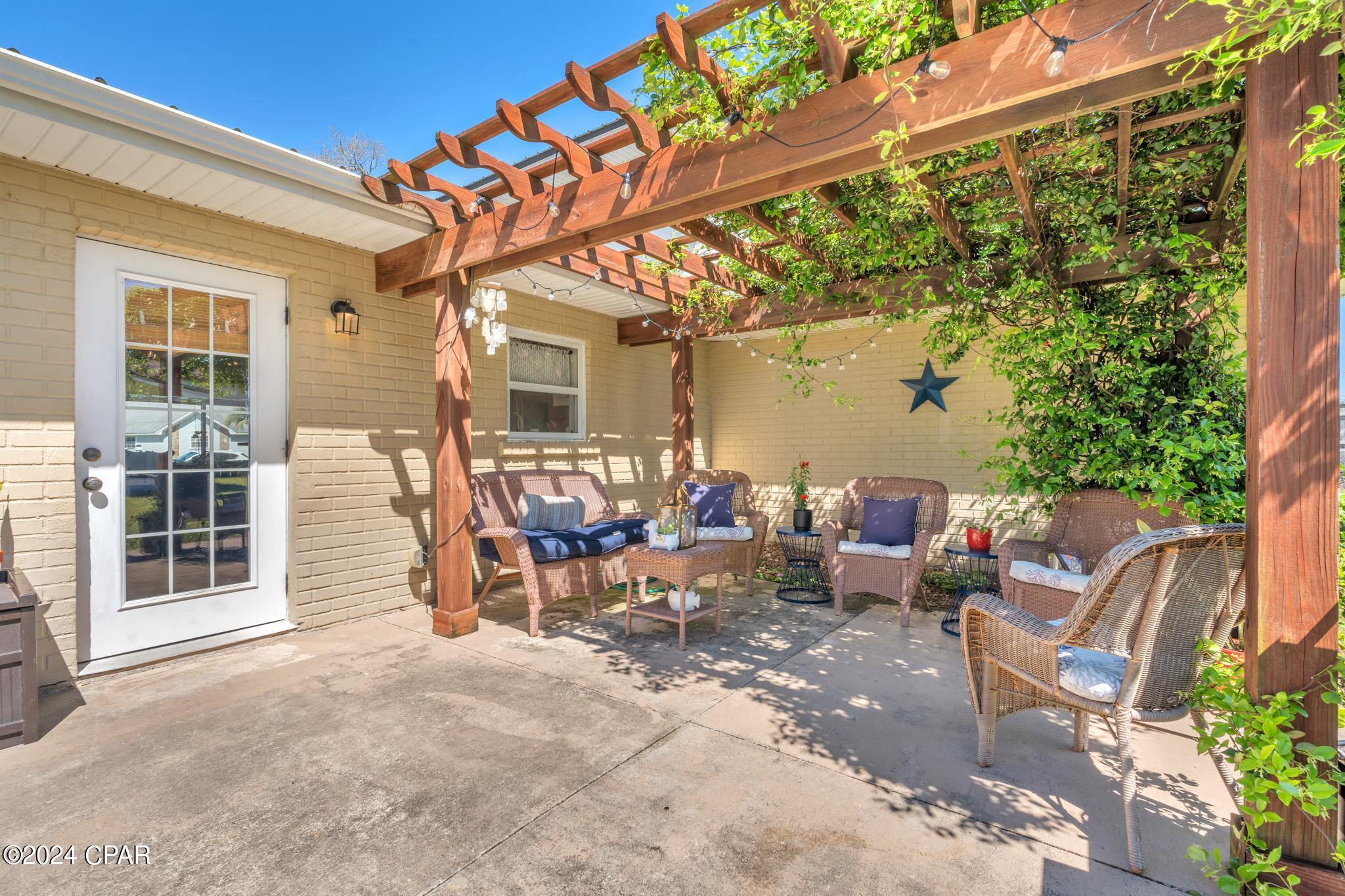 2348 Pretty Bayou Drive