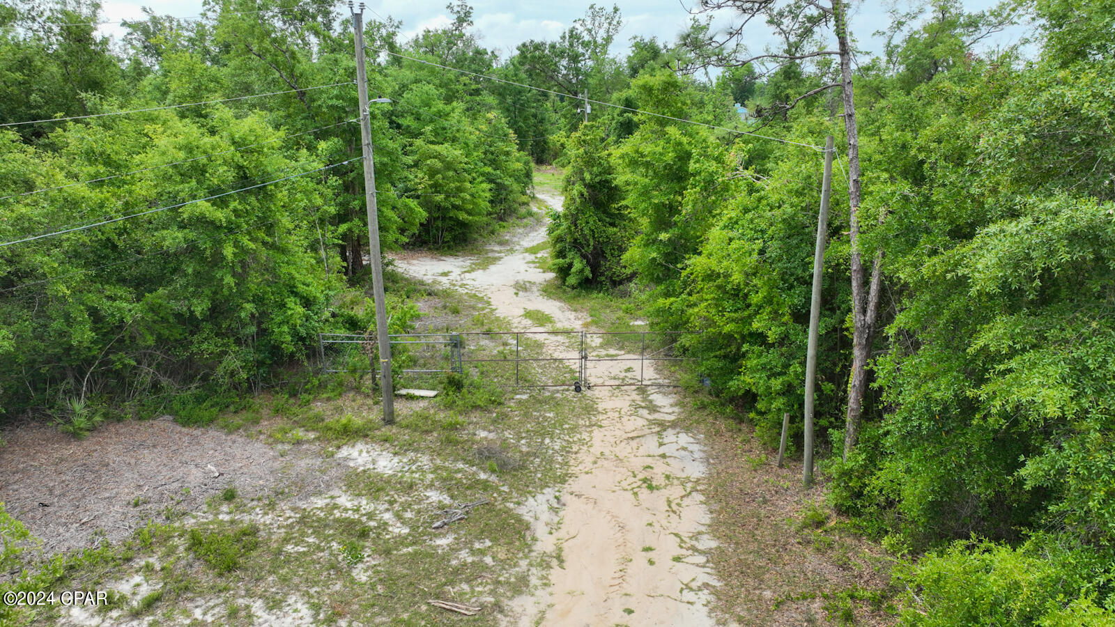 9135 HUBBARD Road