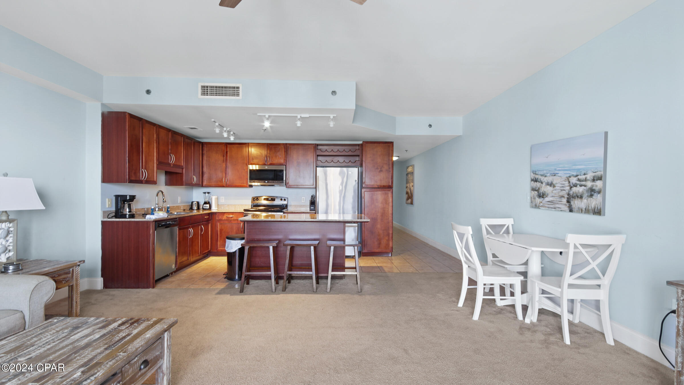 9860 S Thomas Drive 1117