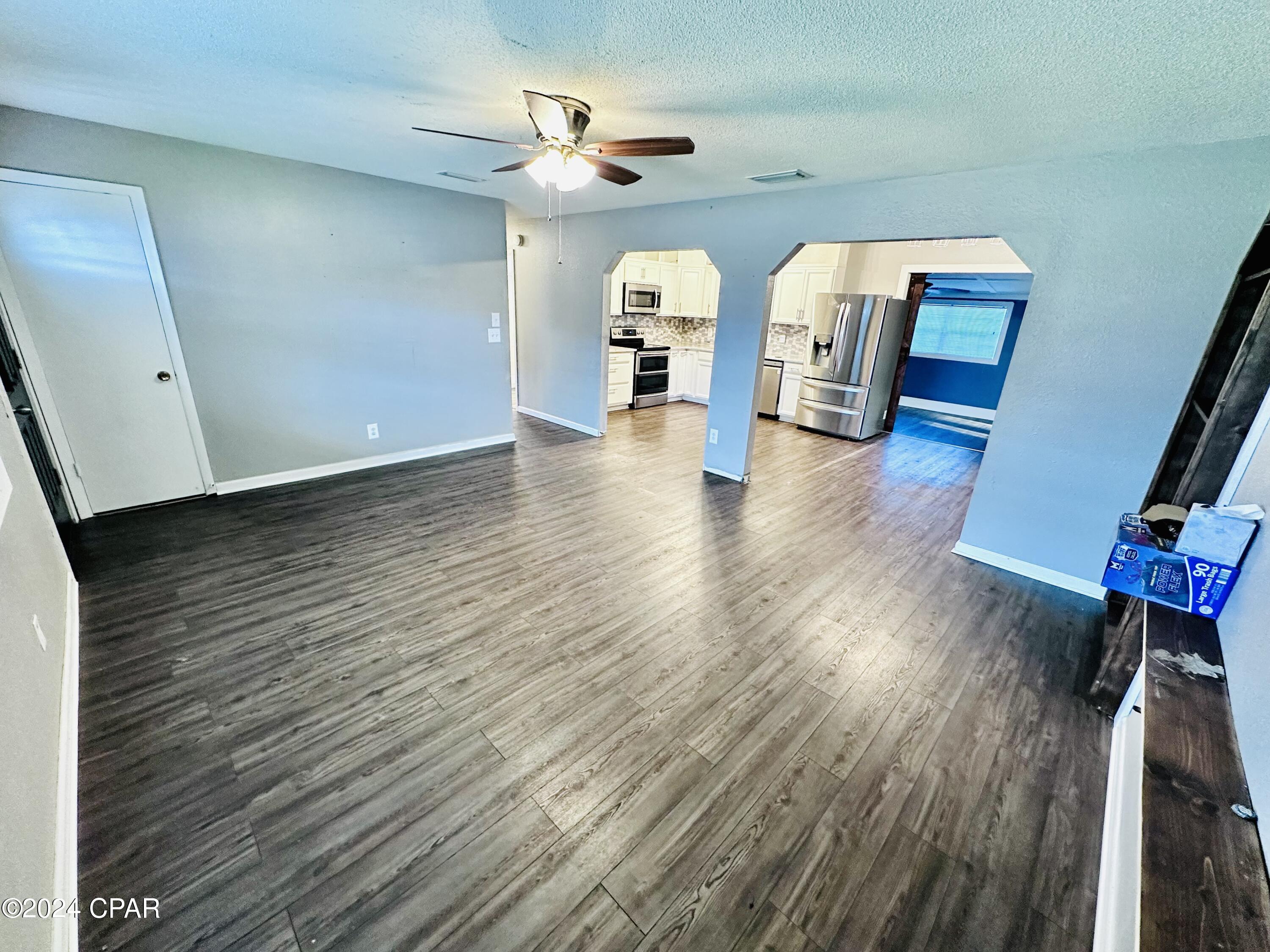1815 Airport Circle