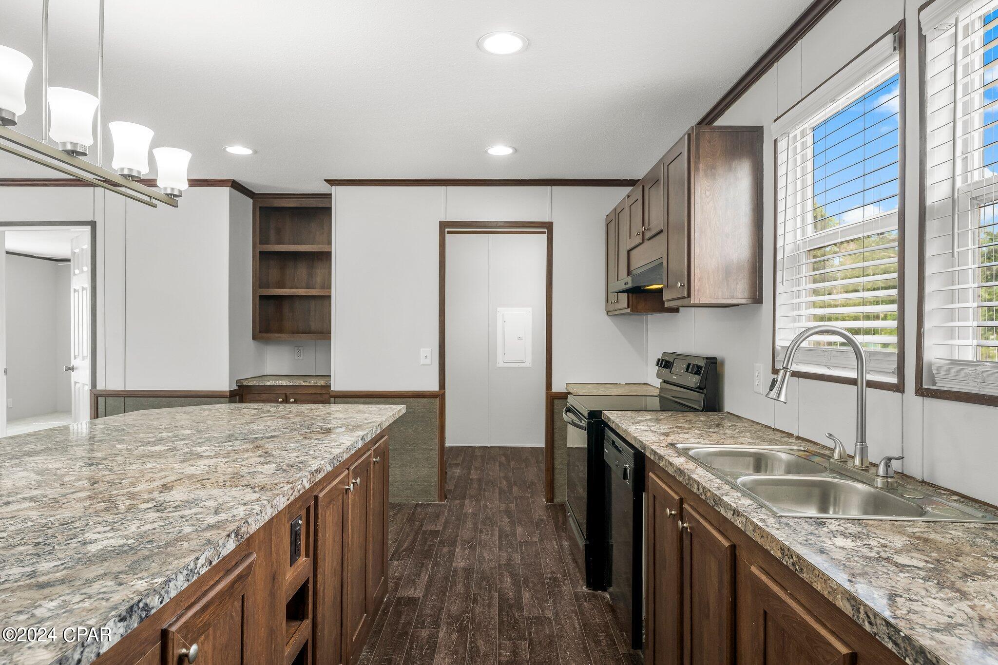 5912 Piza Circle