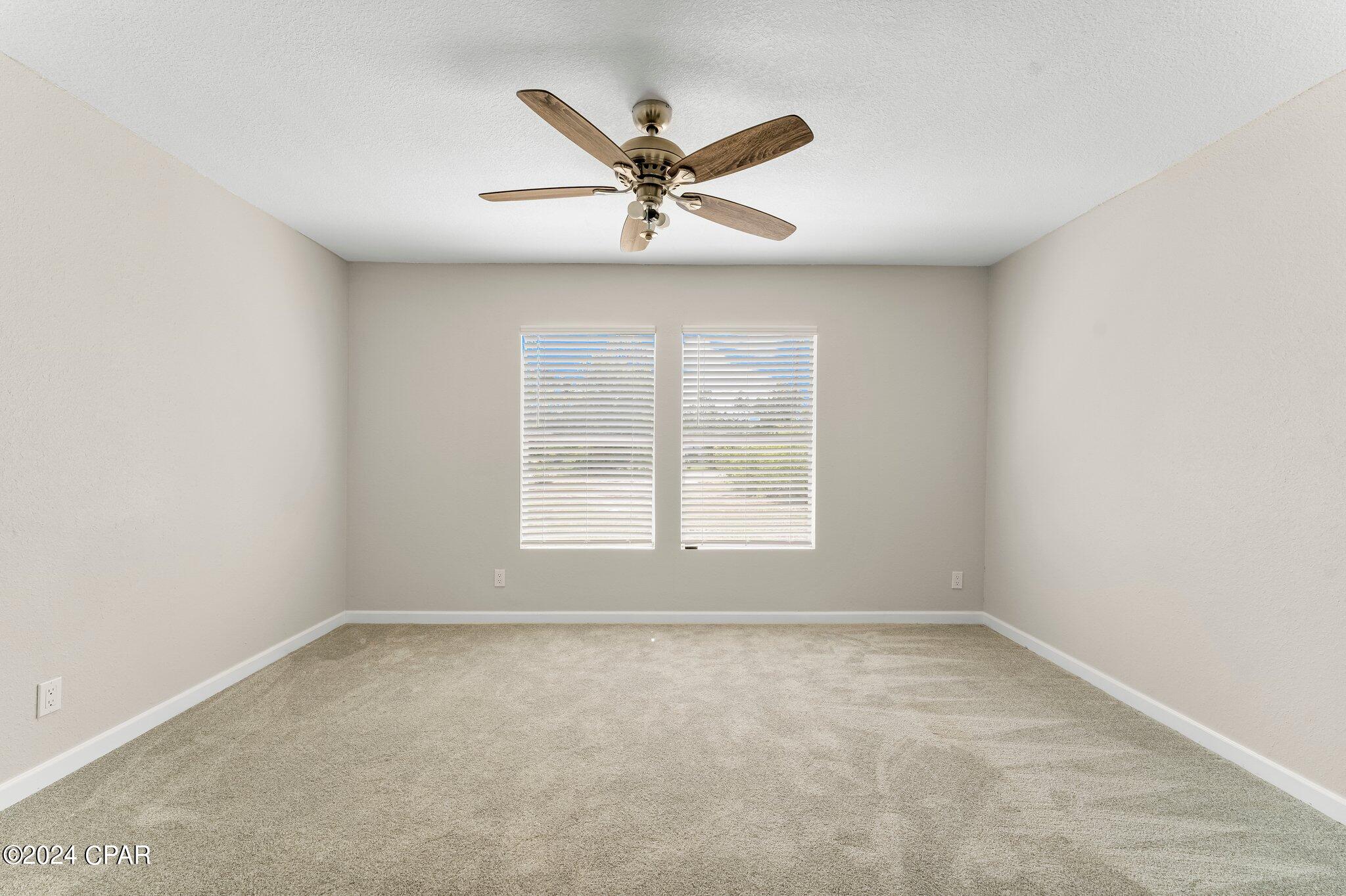 9027 Roadrunner Place