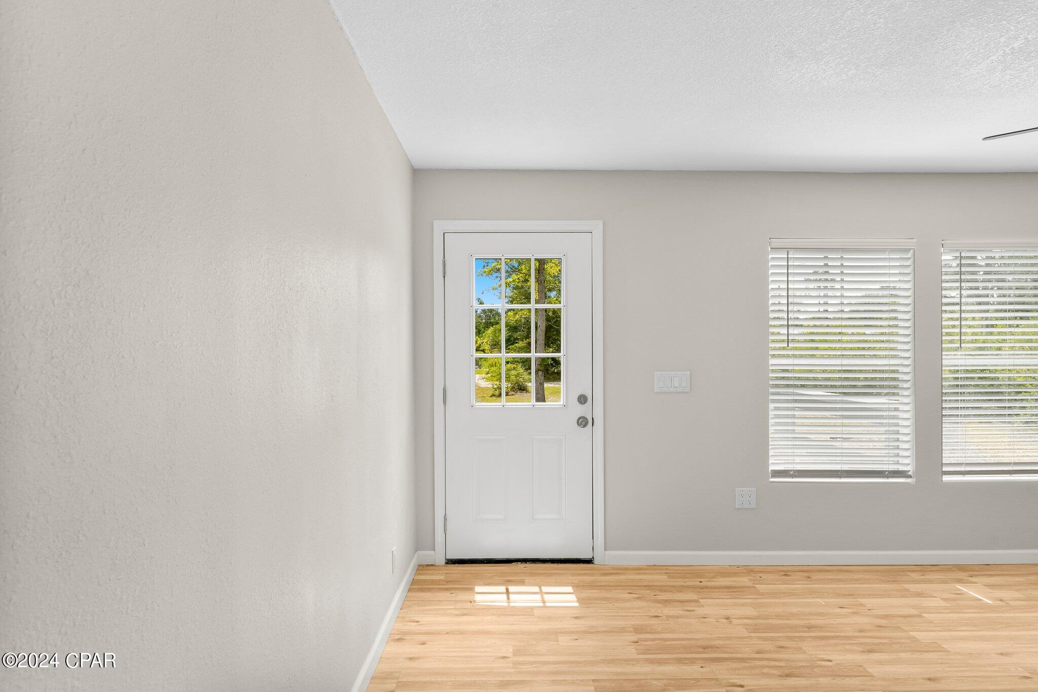 9027 Roadrunner Place