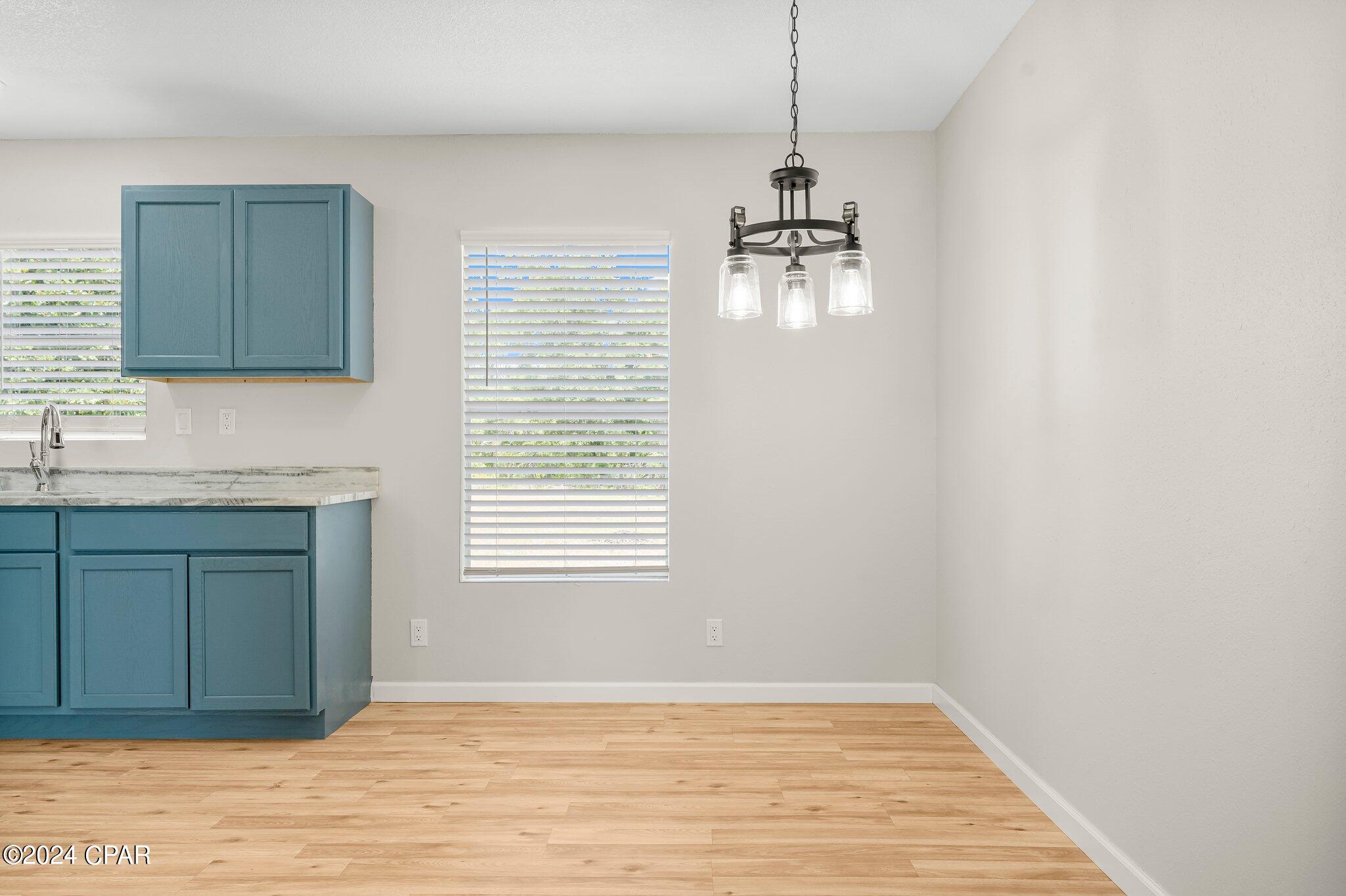 9027 Roadrunner Place