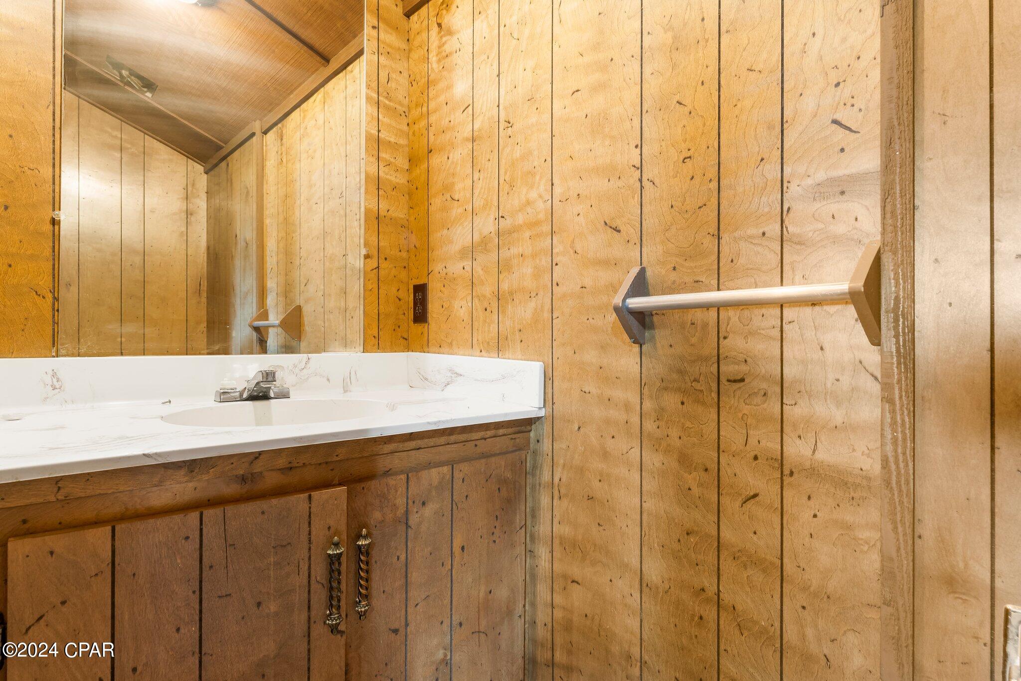 3931 Deerpoint Lake Drive